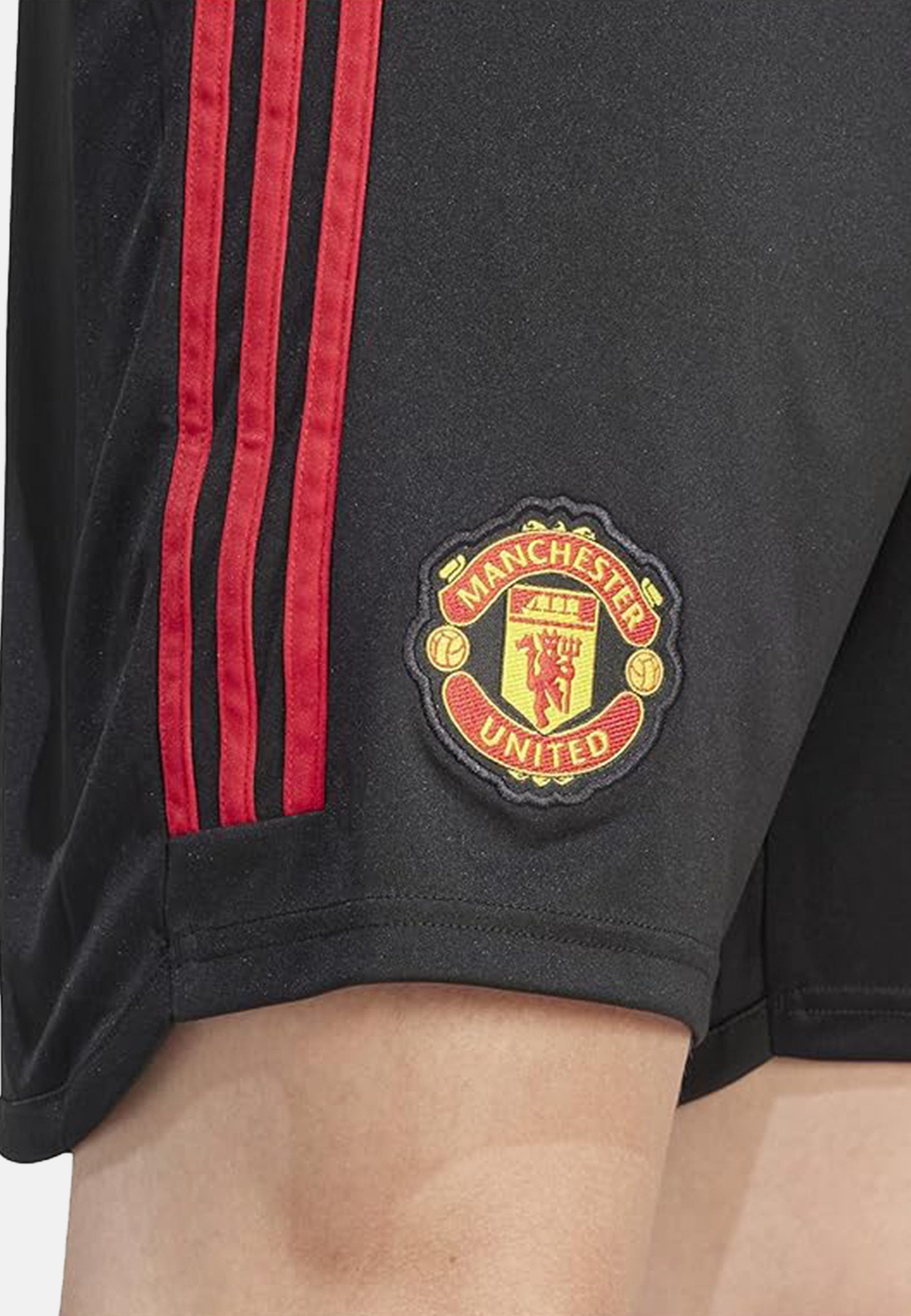 adidas Originals Shorts Mufc