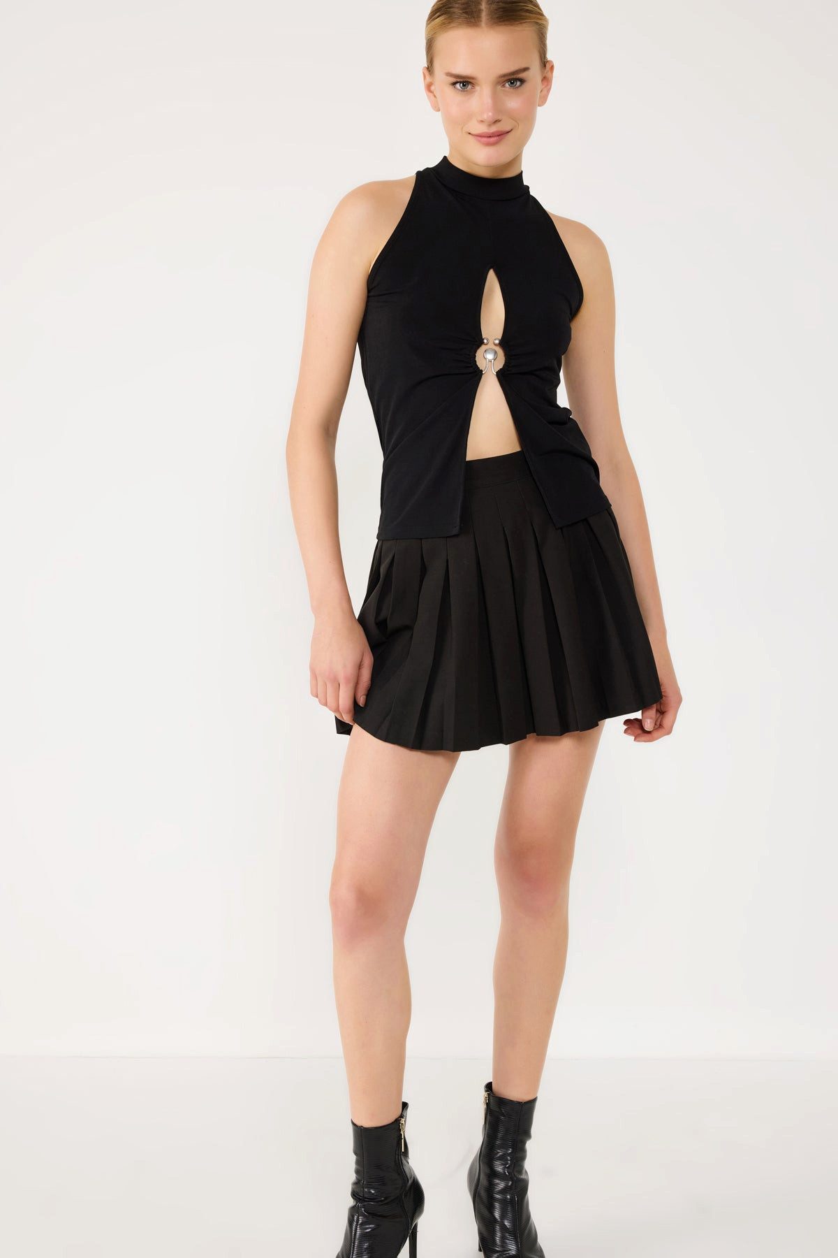 Blusentop Neckholderbluse mit V-Ausschnitt
