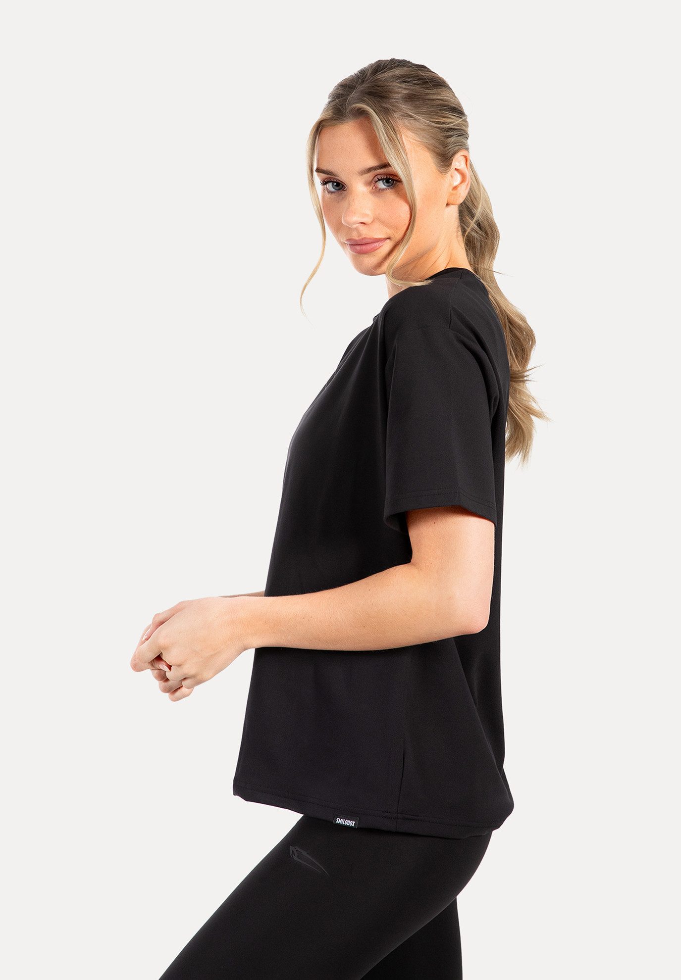 Smilodox T-Shirt Aurica, Locker geschnittenes Oversize Shirt, Kurzarm, 3D R günstig online kaufen