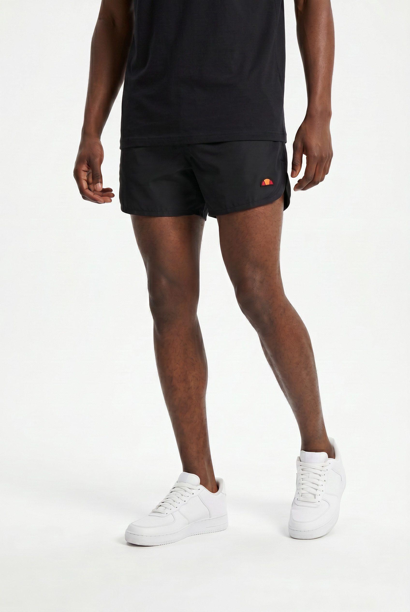 Ellesse Shorts EAMES SHORT mit drei Taschen, schnell trocknend, pflegeleicht