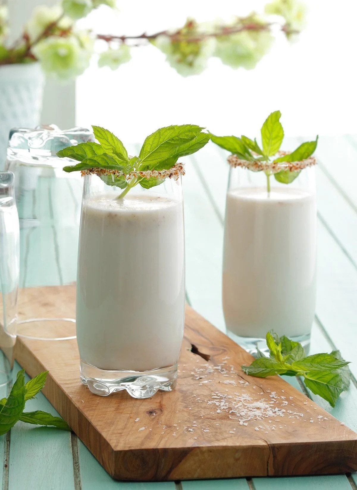 LAV Gläser-Set Adora 3er Set Longdrinkgläser 390 ml - Elegant & Vielseitig, 3-tlg., Glas, 3-teilig, 390 ml, spülmaschinengeeignet