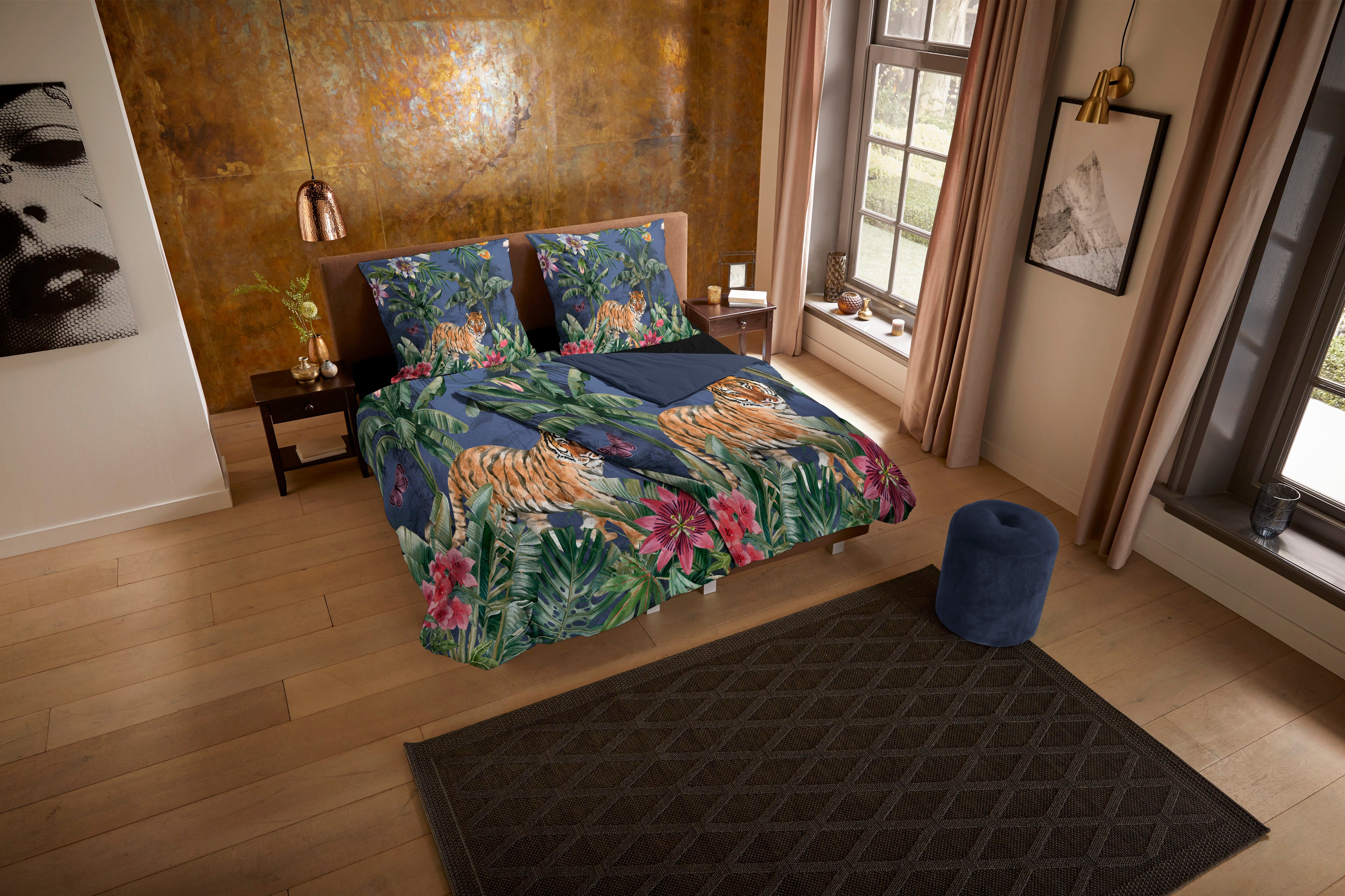 PURE luxury collection Wendebettwäsche Kane, Microfaser, 2 teilig, Mikrofaser, 135x200, Pflegeleicht, Reißverschluss, Wendeoptik, Tiger