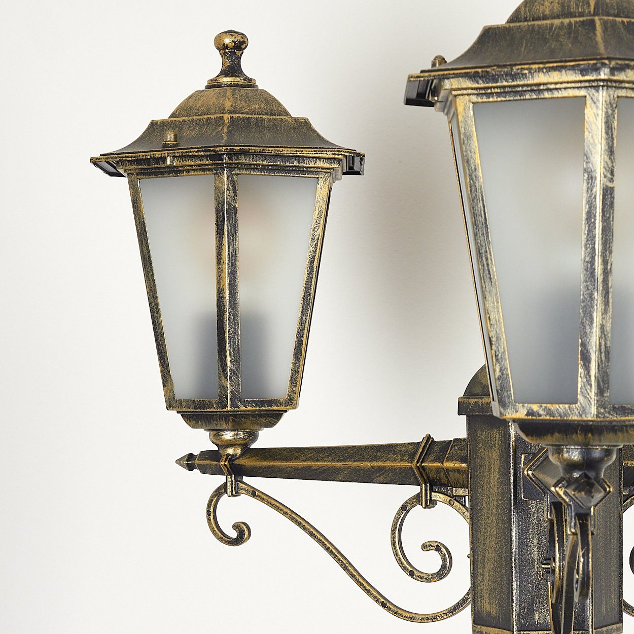 hofstein Außen-Stehlampe Wegeleuchte aus Metall/Glas in Goldfarben-Braun/Weiß, ohne Leuchtmittel, Kandelaber, Gartenbeleuchtung IP44, 3xE27, ohne Leuchtmittel