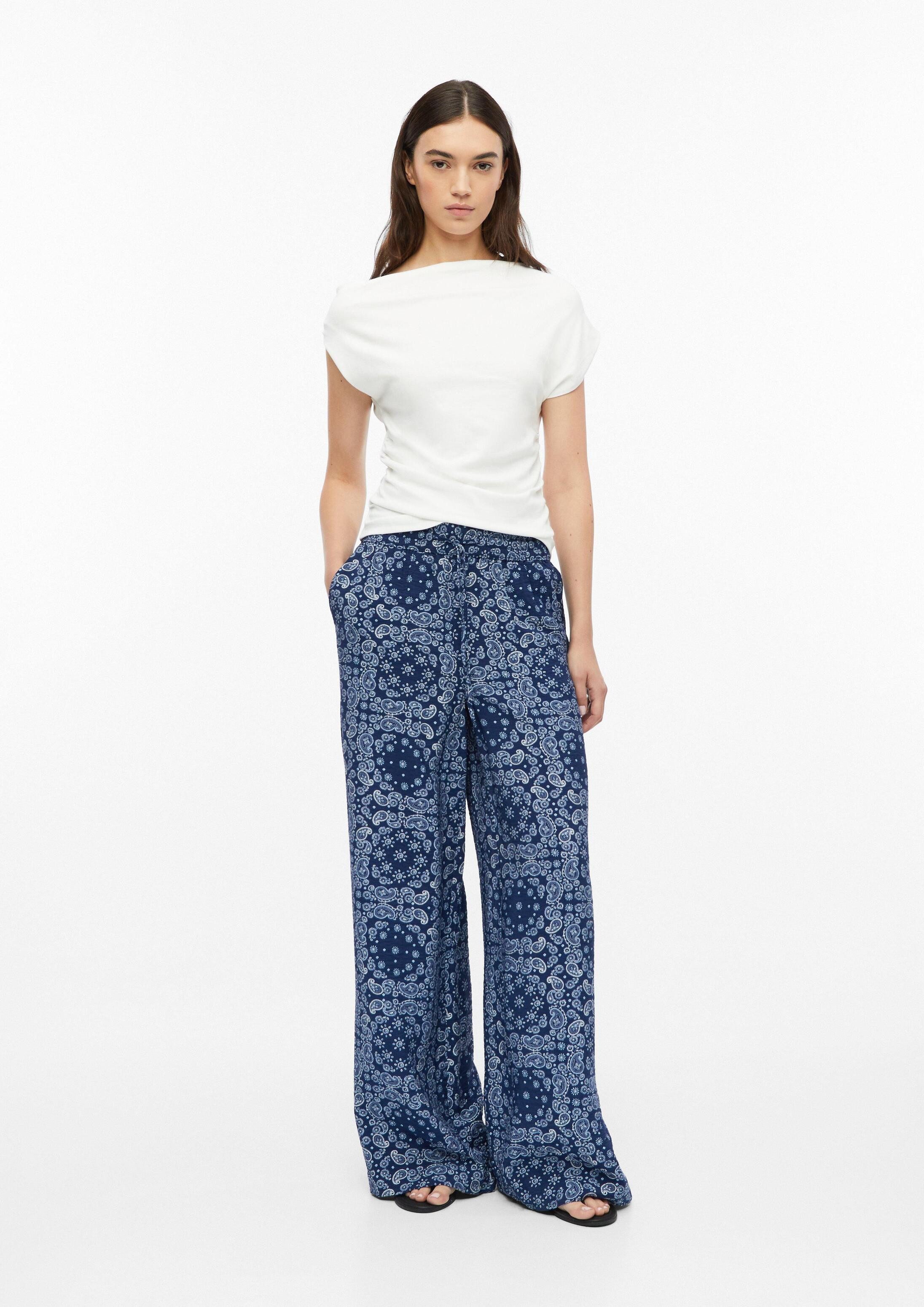 s.Oliver Chinos Hose Strukturierte Wide-Leg-Hose aus Viskosemix – Bild 5 von 5