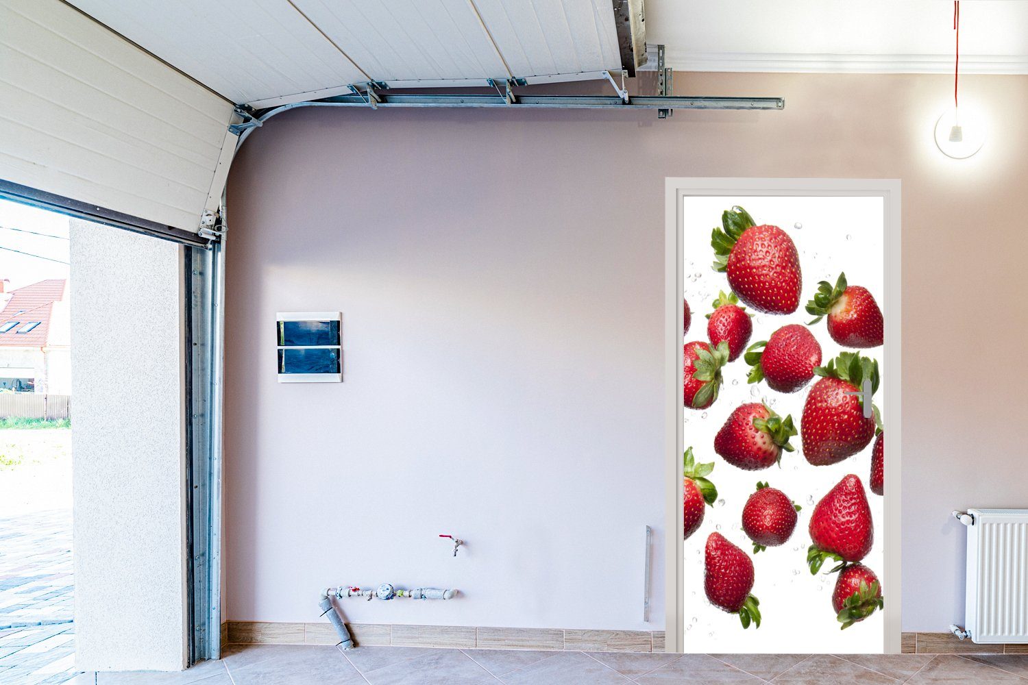 - Obst Weiß, - Türaufkleber, cm Erdbeere 75x205 bedruckt, St), Matt, (1 für Türtapete MuchoWow Tür, Fototapete