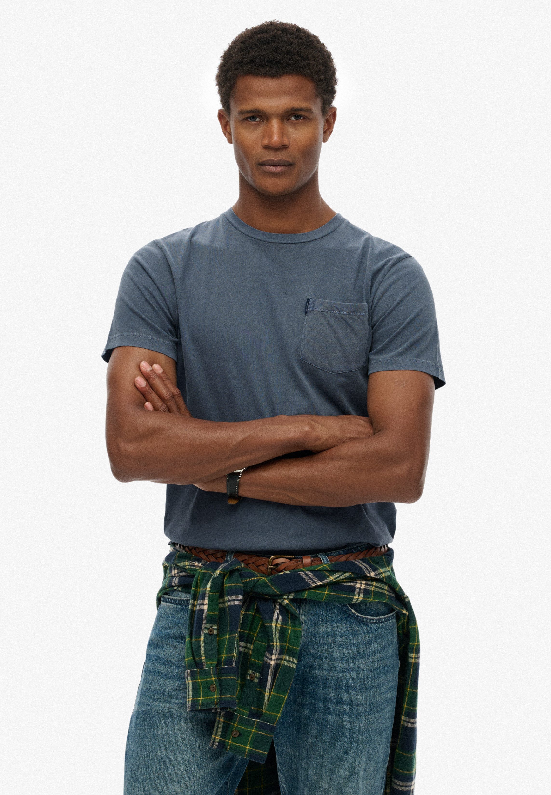 Superdry Rundhalsshirt CLASSIC ESSENTIAL POCKET TEE günstig online kaufen