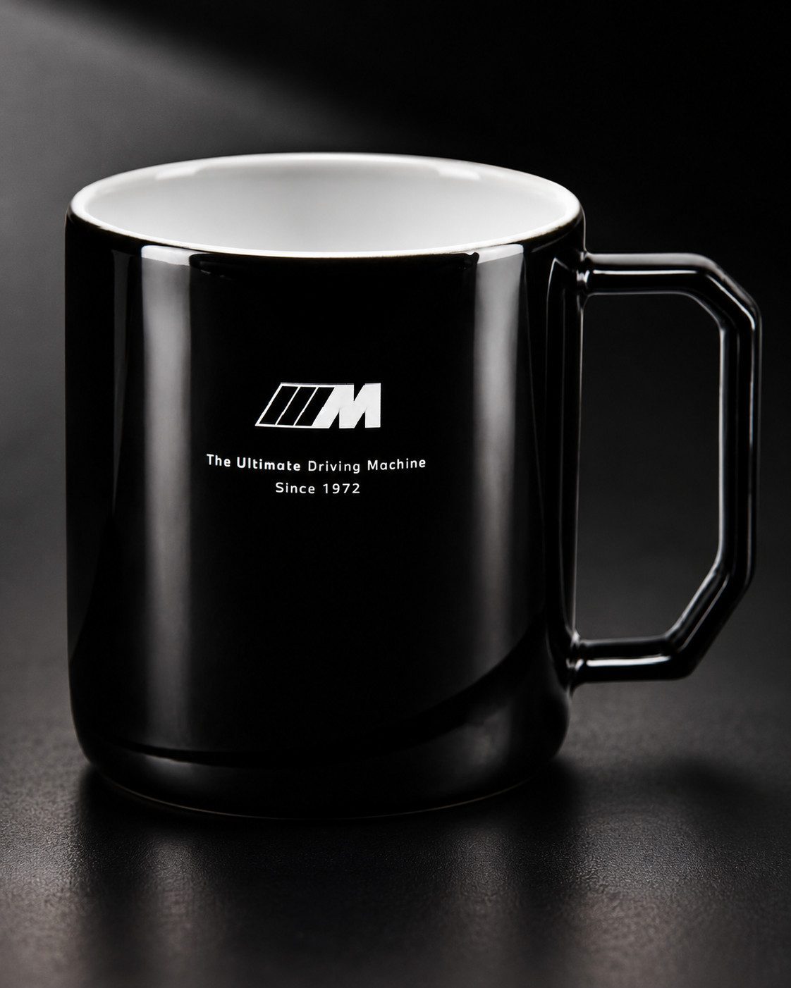 BMW Tasse BMW M Logo Tasse – schwarz glänzend, 350 ml, 1-tlg.