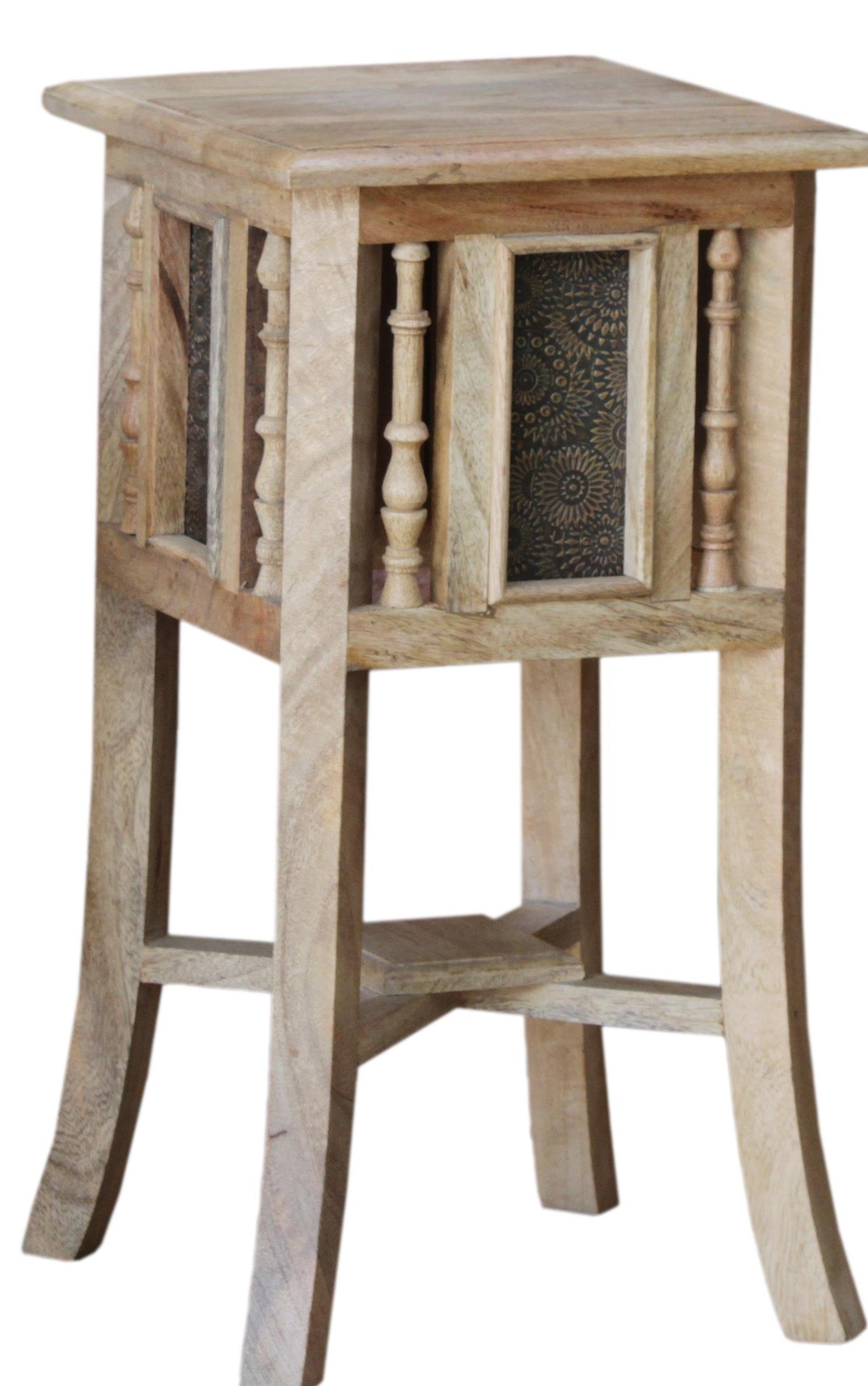 Couchtisch Orientalischer Beistelltisch mit Messing..