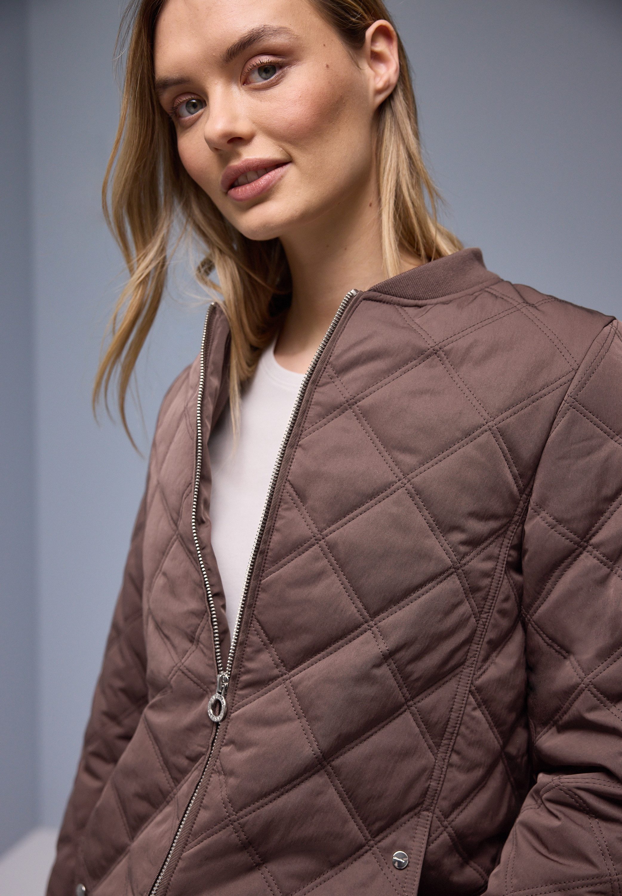 STREET ONE Steppjacke mit abnehmbarer Kapuze