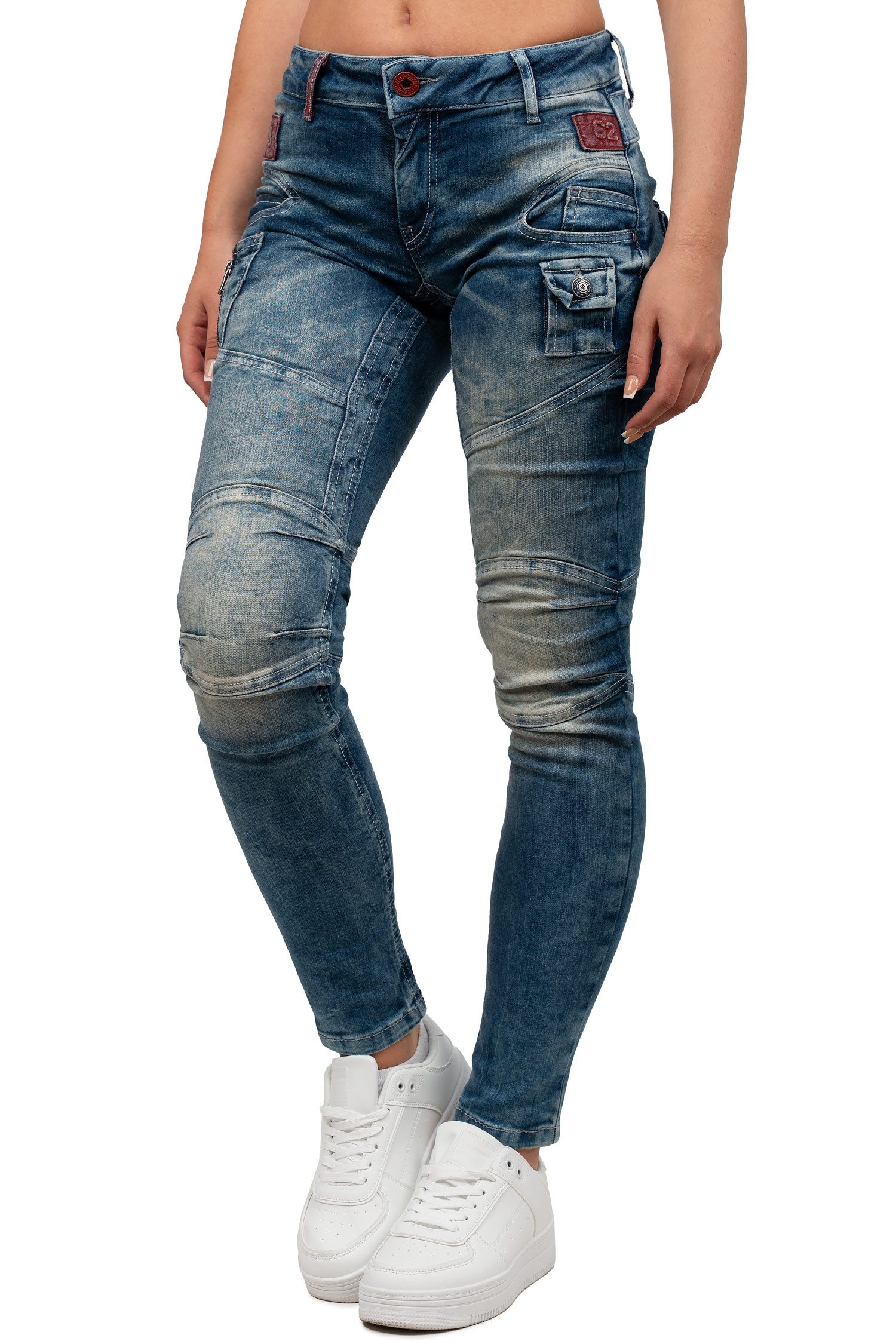 Cipo & Baxx Slim-fit-Jeans Damen Slim Fit Hose Stonewashed BA-WD358 mit modischen Ziernähten & Zier-Reißverschlüssen