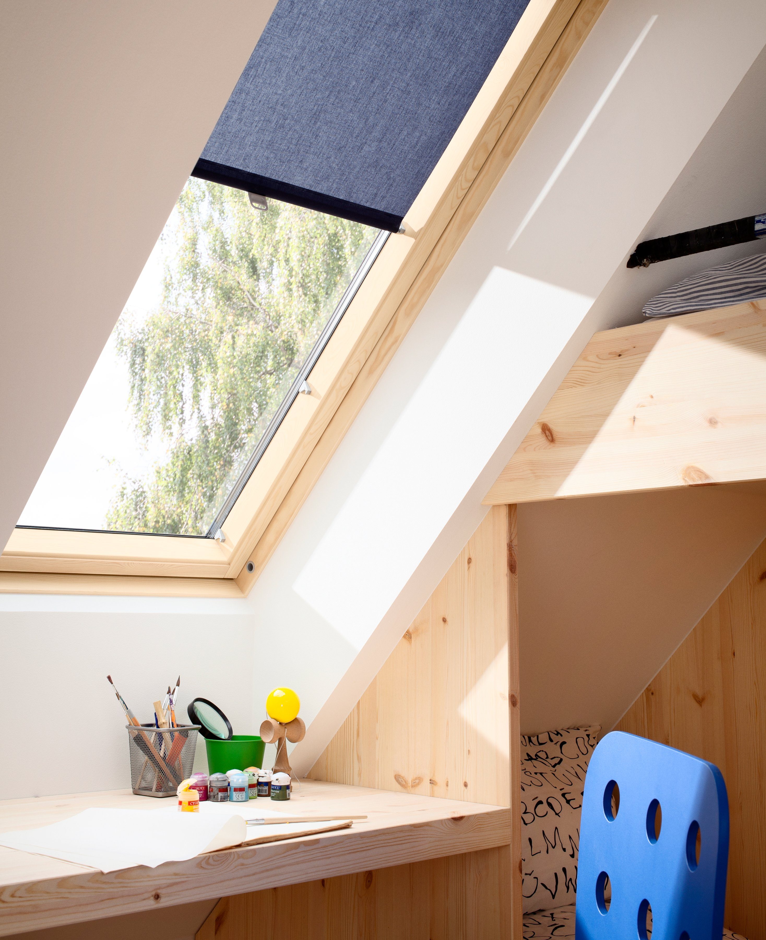 Dachfensterrollo mit Haltekrallen RHL FK00/CK00/MK00/SK00 9050, VELUX, Lichtschutz, ohne Bohren, freihängend, VELUX »Pick & Click!«, Lichtregulierung und Privatsphäre