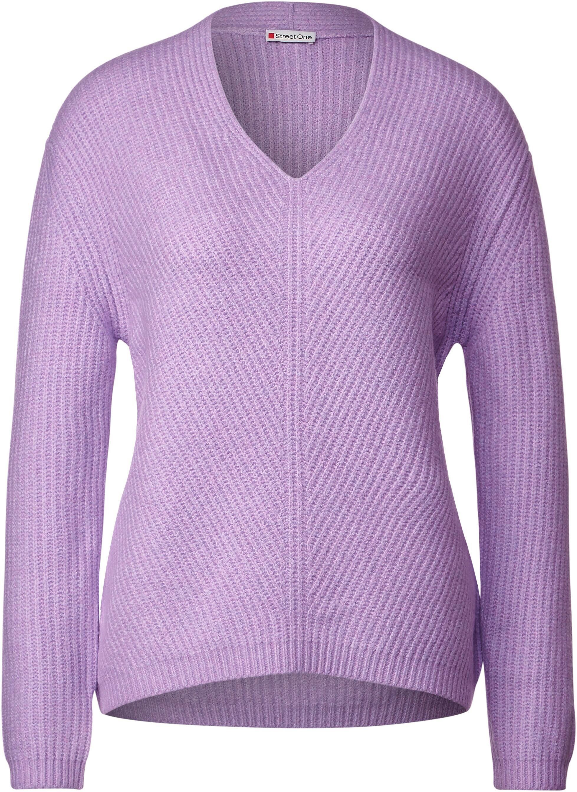 ONE V-Ausschnitt-Pullover lilac STREET soft Rippenstruktur mit pure