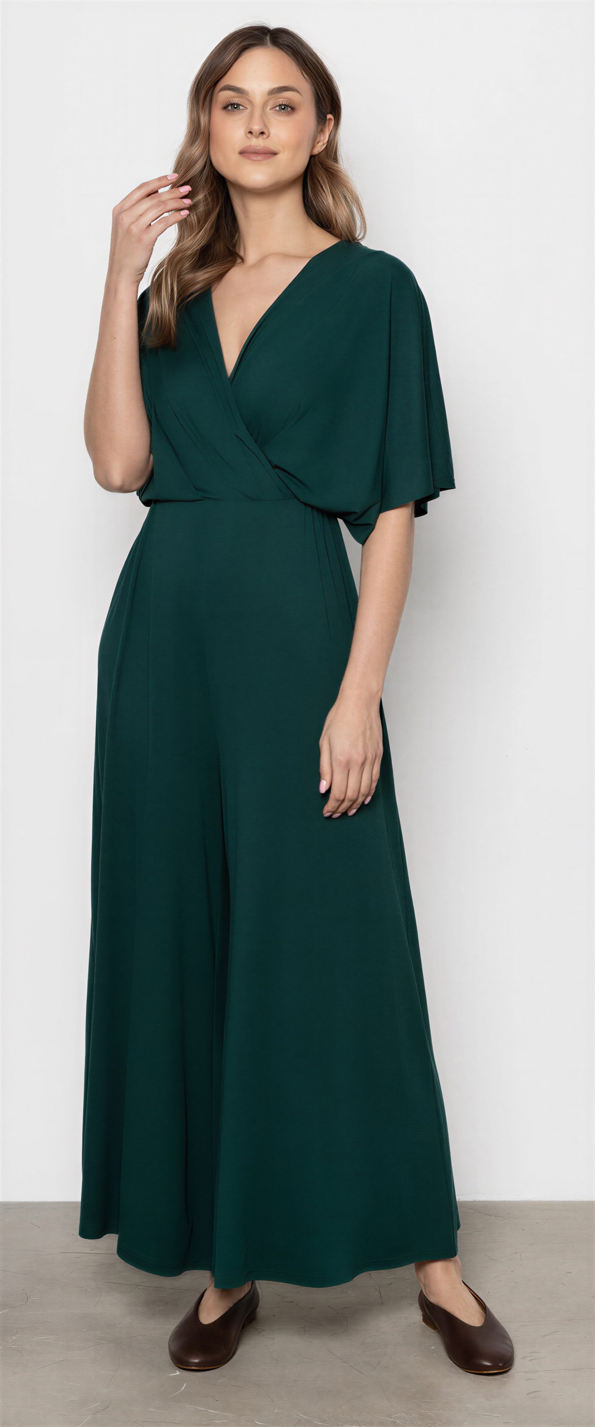Awama Jumpsuit mit Wickeloptik und weitem Bein