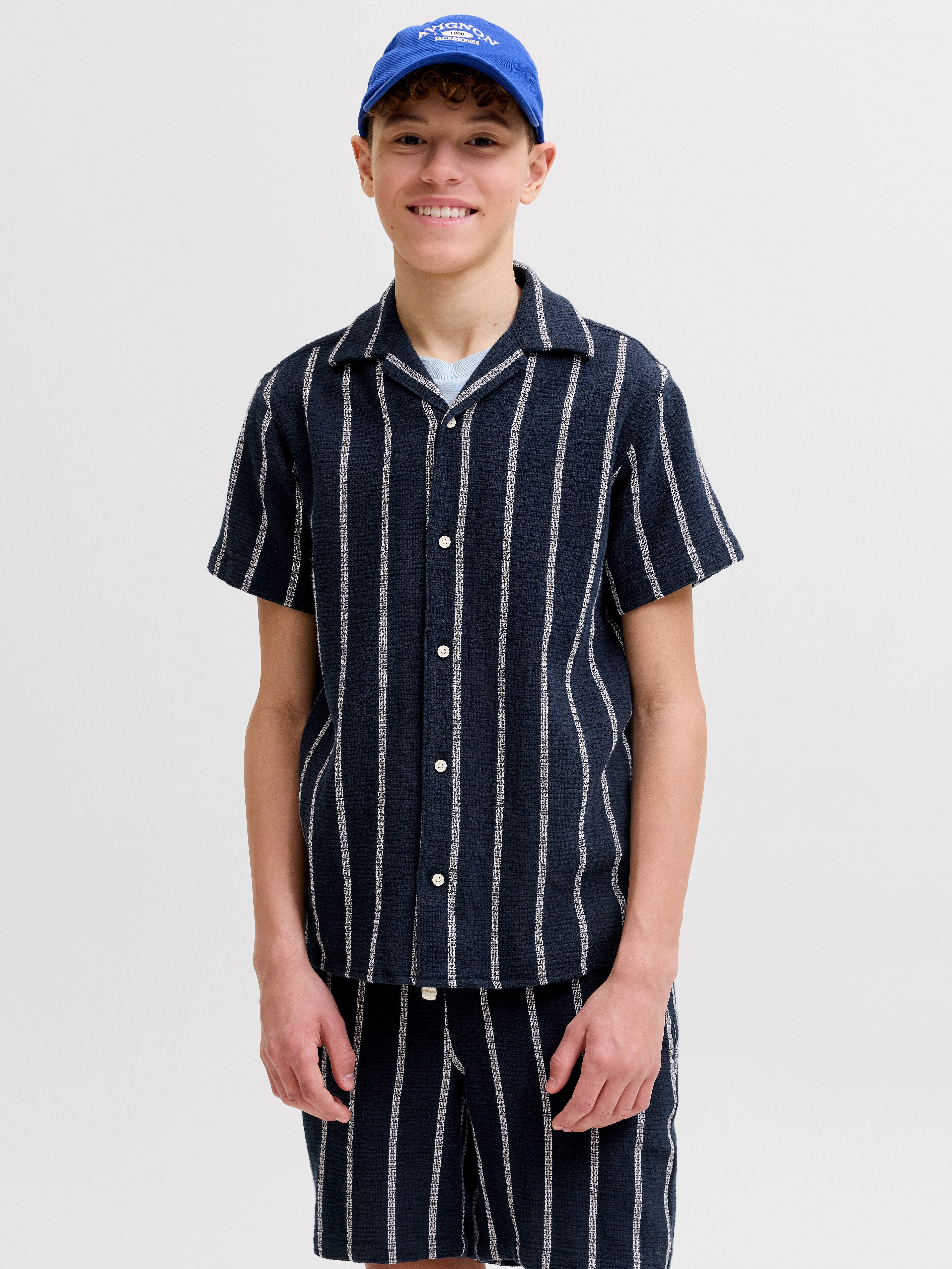 Jack & Jones Junior Kurzarmhemd JORCOBA STRIPE RESORT SHIRT SS SN JNR Baumwolle, locker geschnitten