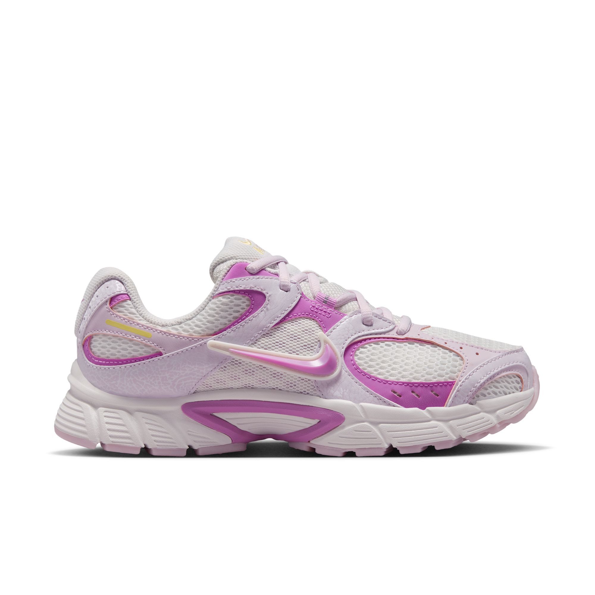 Nike Sportswear W V5 RNR DF Sneaker inspiriert vom Design des Y2K Nike Vomero 5