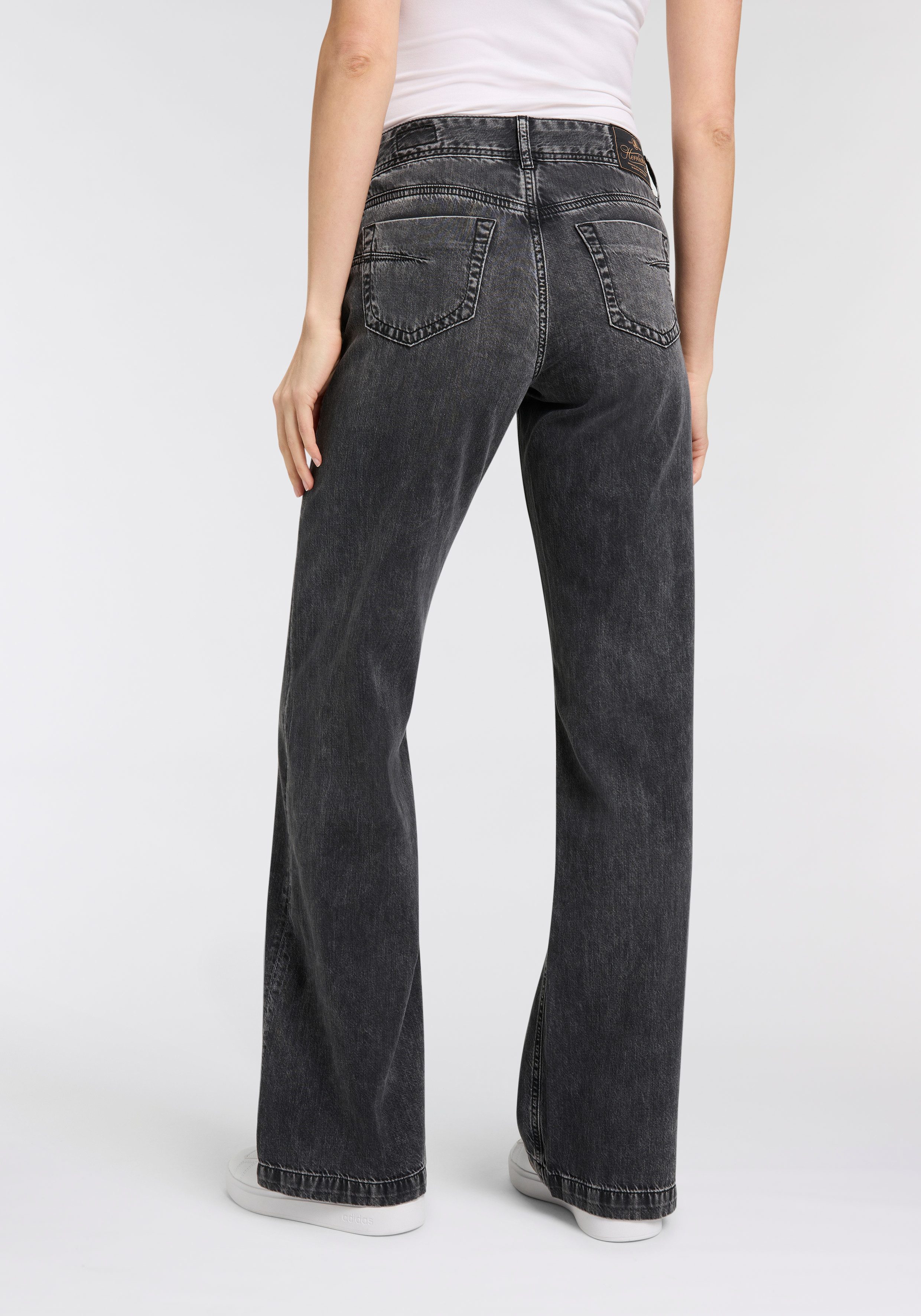 Herrlicher 5-Pocket-Jeans "Edna Denim Black", mit ausgestelltem Bein günstig online kaufen