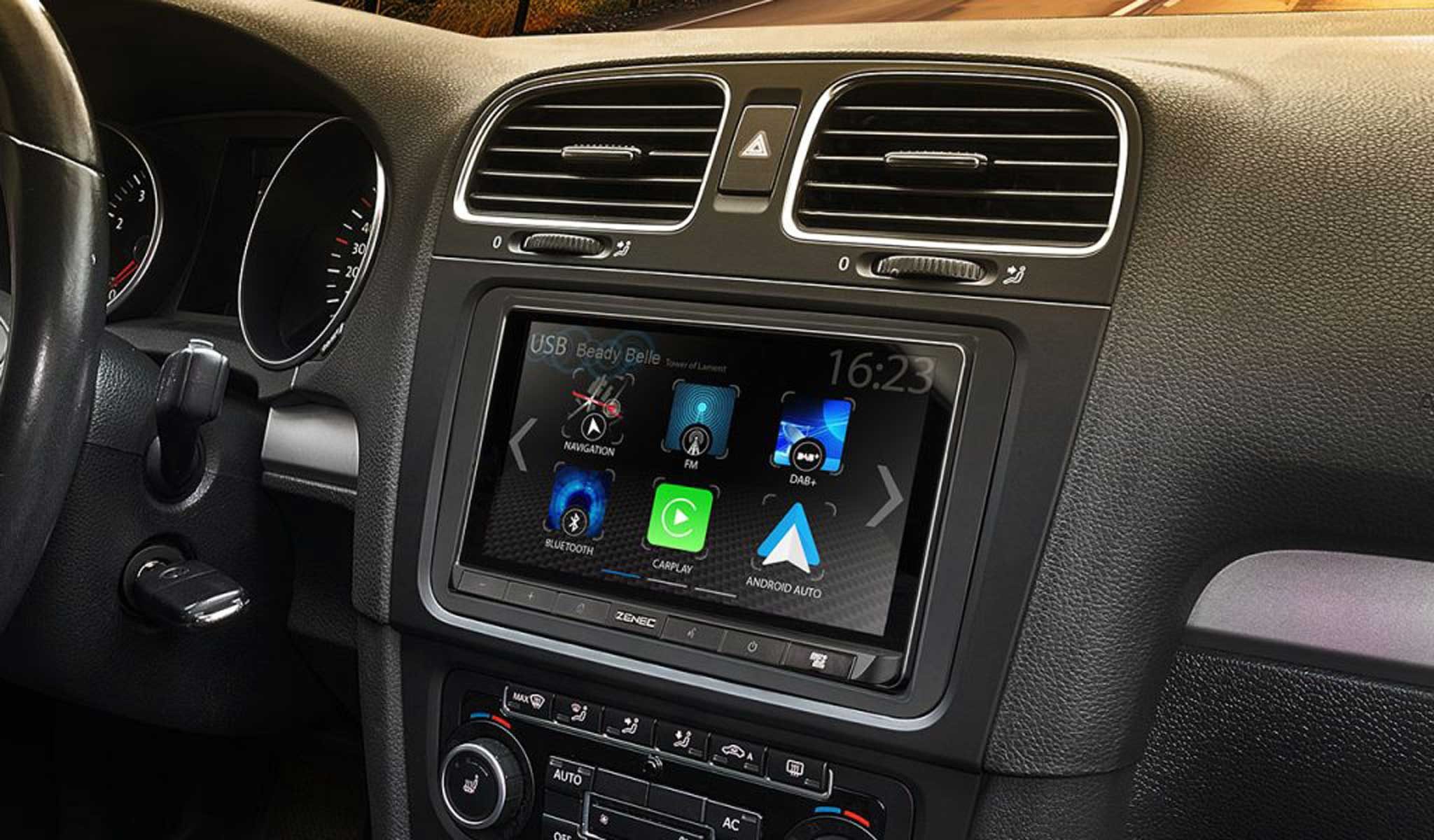 Zenec ZENEC Z-N538 2-DIN Infotainer mit 17,1 cm / 6,75" Touchscreen Autoradio