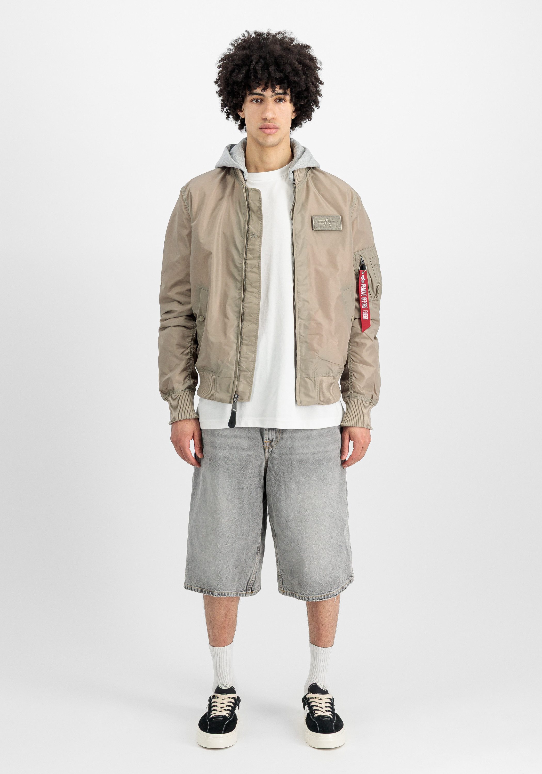 Alpha Industries Bomberjacke MA-1 TT Hood Light