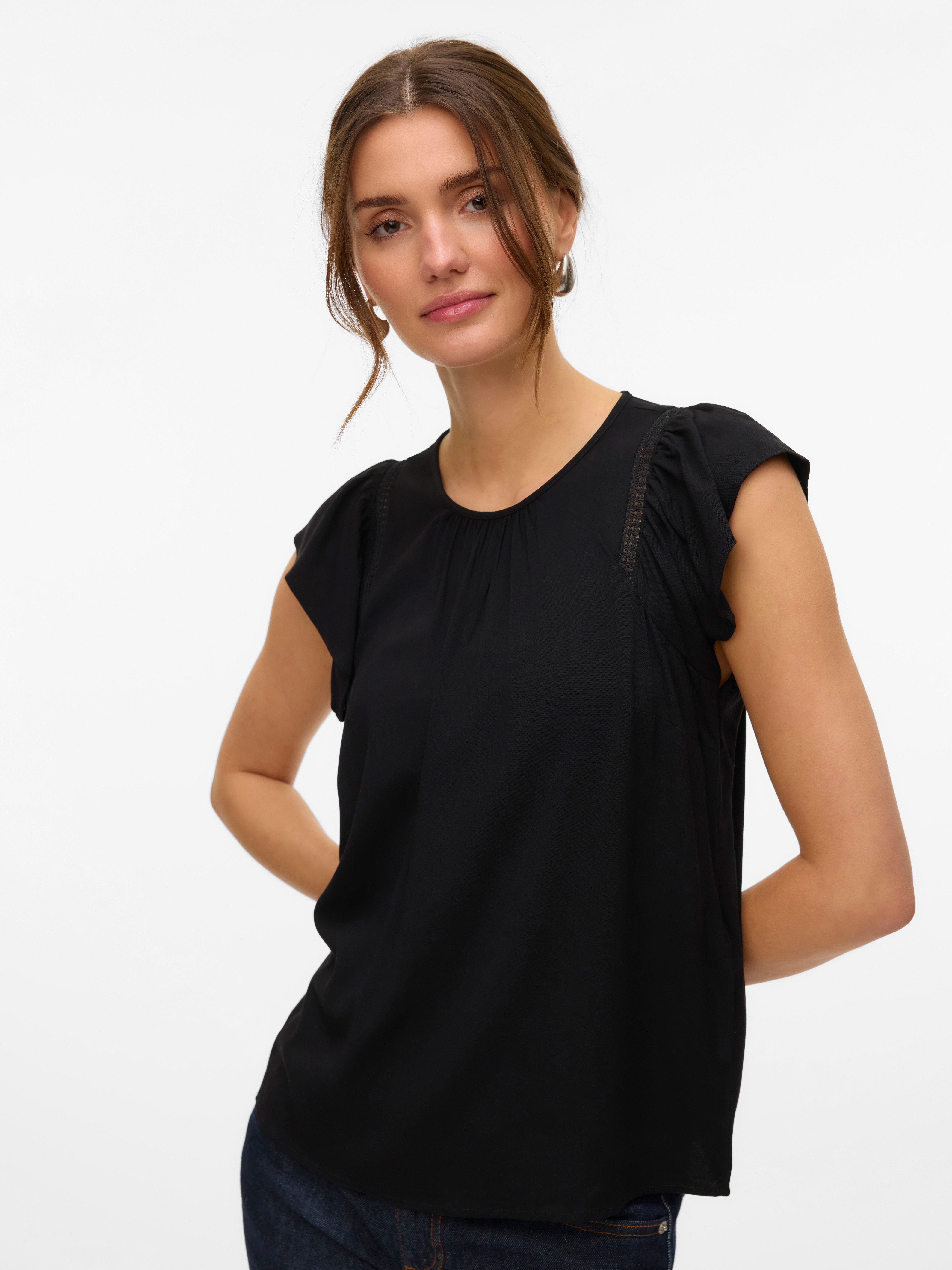Kurzarmbluse VMBELLA SS LACE TOP WVN GA NOOS