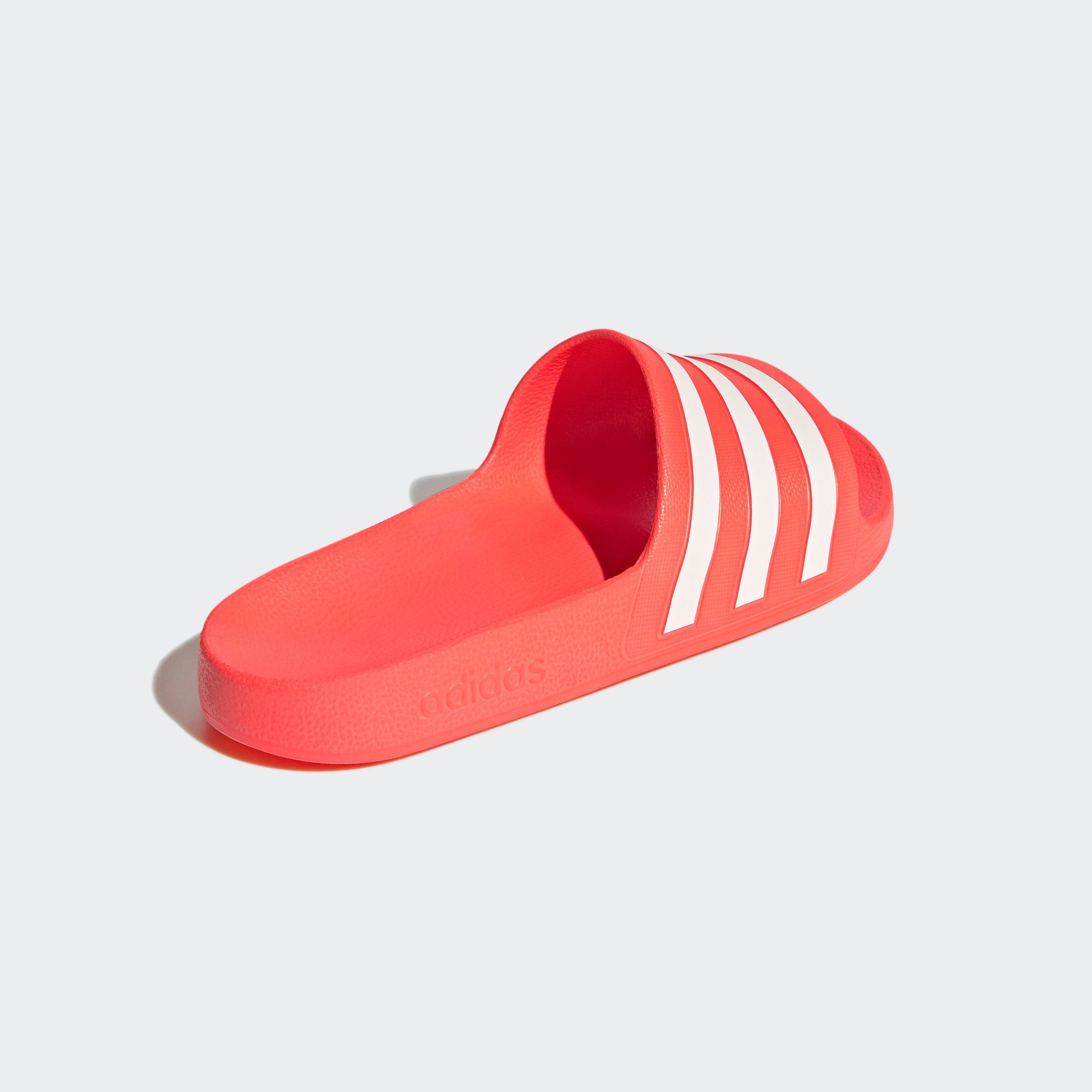 adidas Sportswear AQUA ADILETTE / Solar / White Red Red Solar Badesandale Cloud