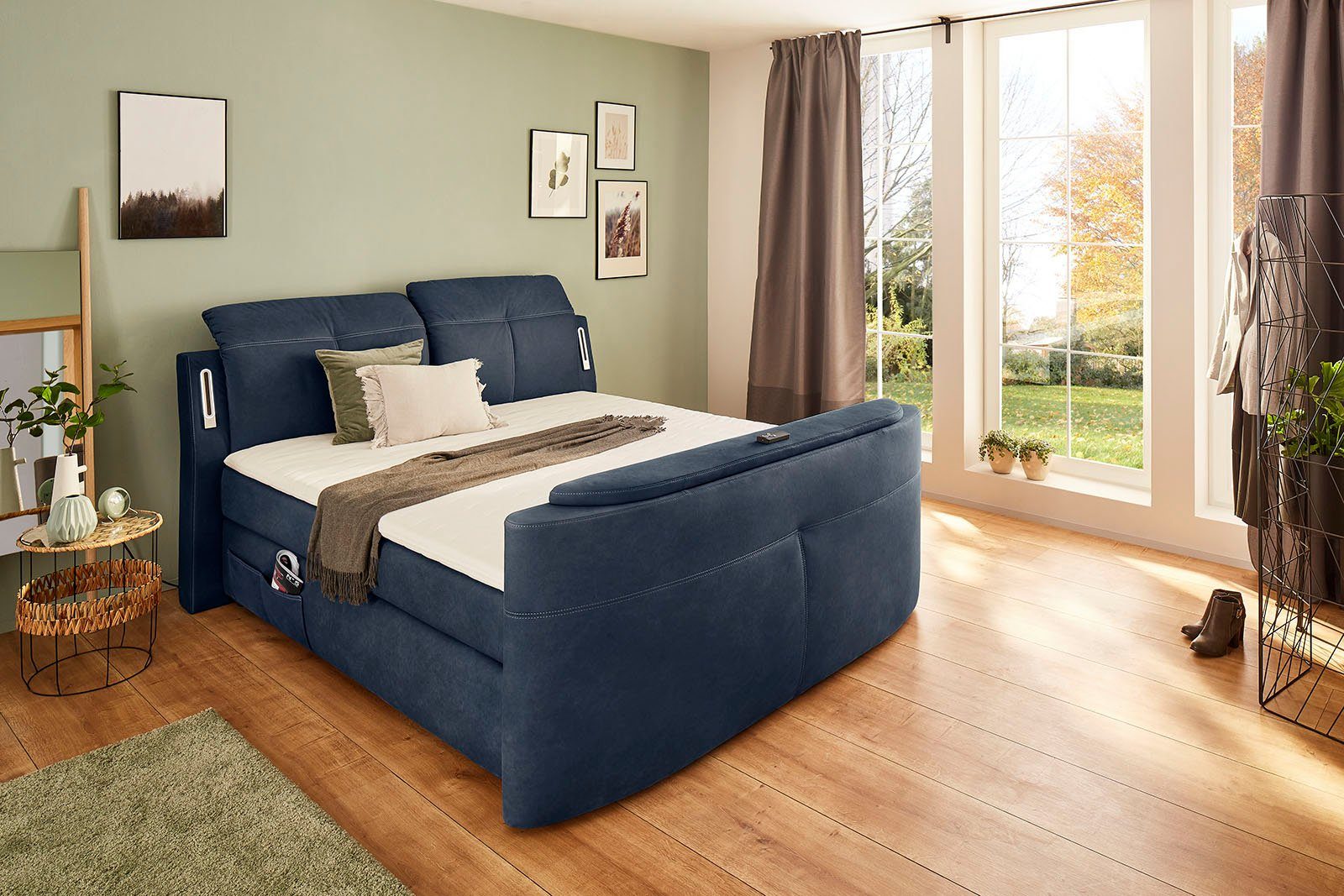 Jockenhöfer Gruppe Boxspringbett MOVIESTAR, mit Taschenfederkernmatratze H3-H4, inkl. LED-Beleuchtung (mit versenkbarem TV-Lift und Fernbedienung, verstellbare Kopfstützen), wahlweise Strukturstoff-Bezug oder Microfaser-Bezug, 180x200cm
