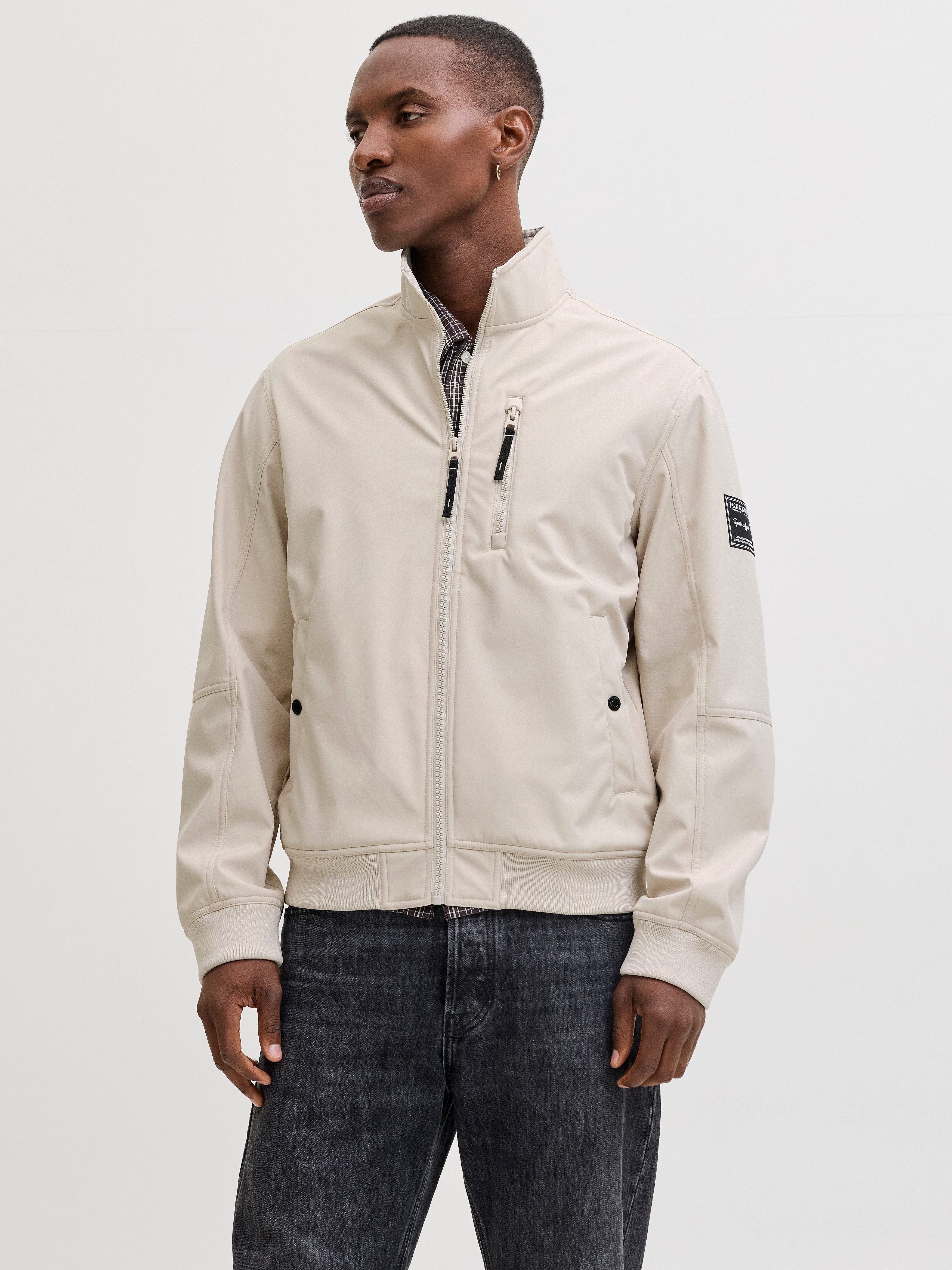 Jack & Jones Softshelljacke JJEPARKER SOFTSHELL BOMBER SN mit Brust-Reißverschluss