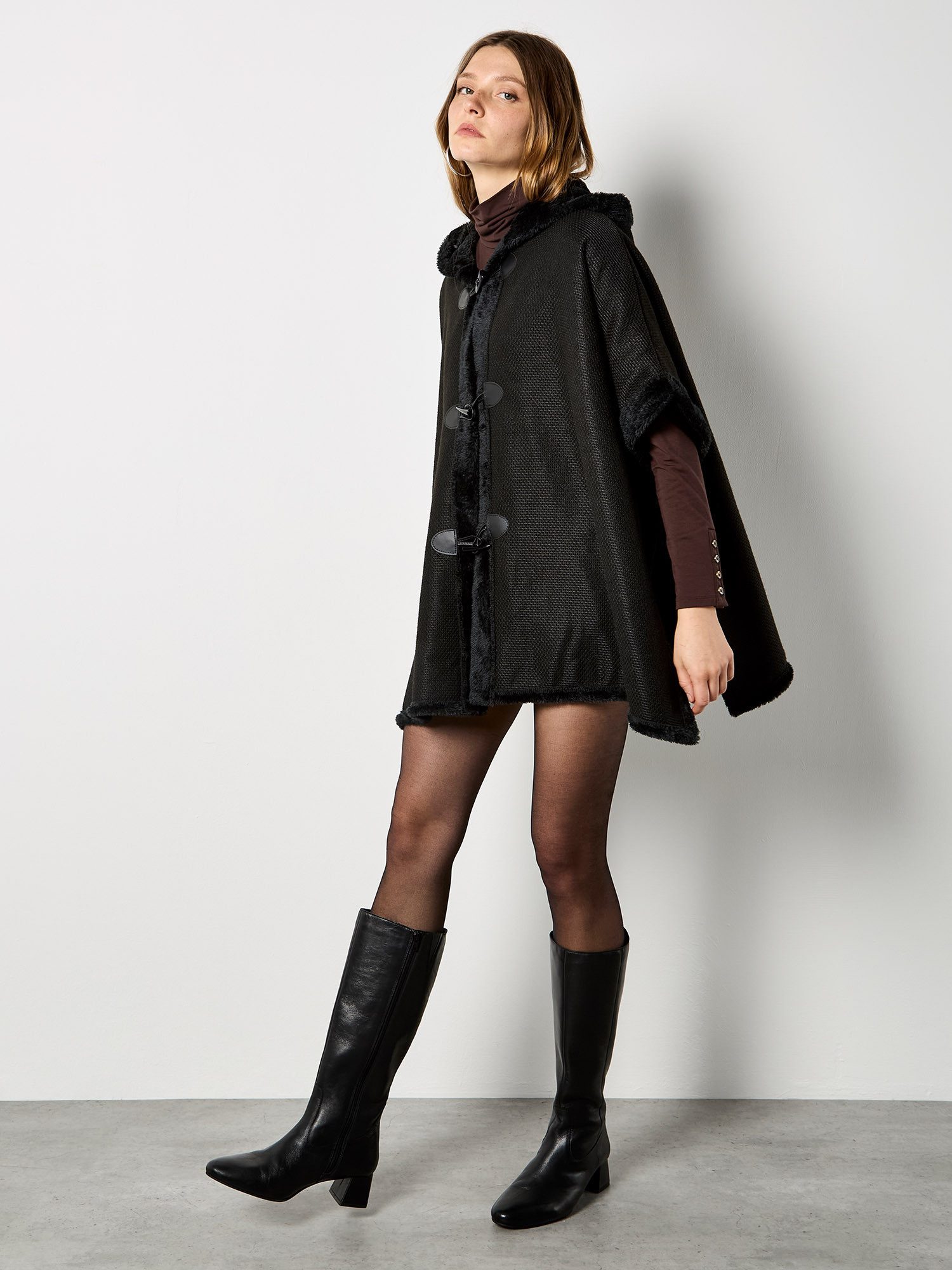 Apricot Poncho Cape mit Kunstfell günstig online kaufen