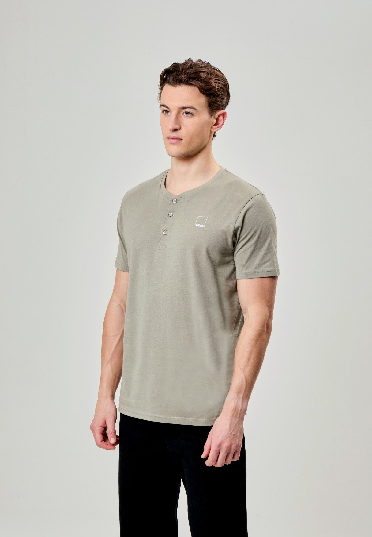 Bench. T-Shirt Bench Shirt Movia