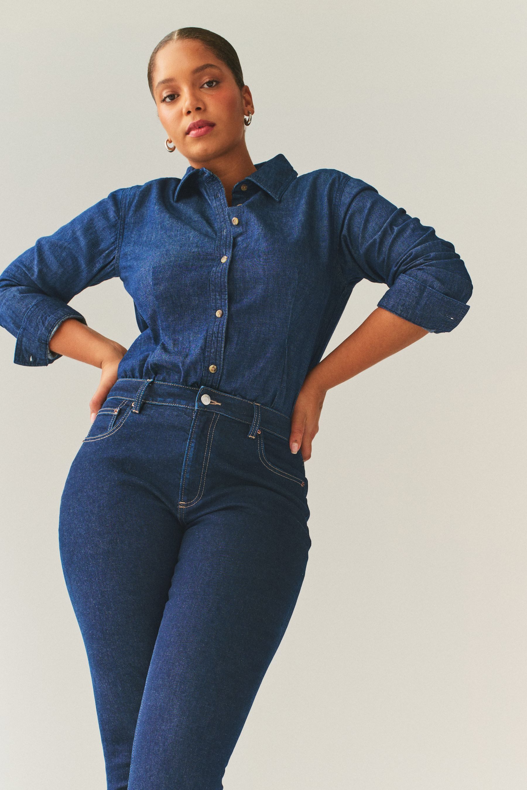 Next Skinny-fit-Jeans Skinny Fit Sanduhr-Jeans mit mittelhohem Bund (1-tlg)