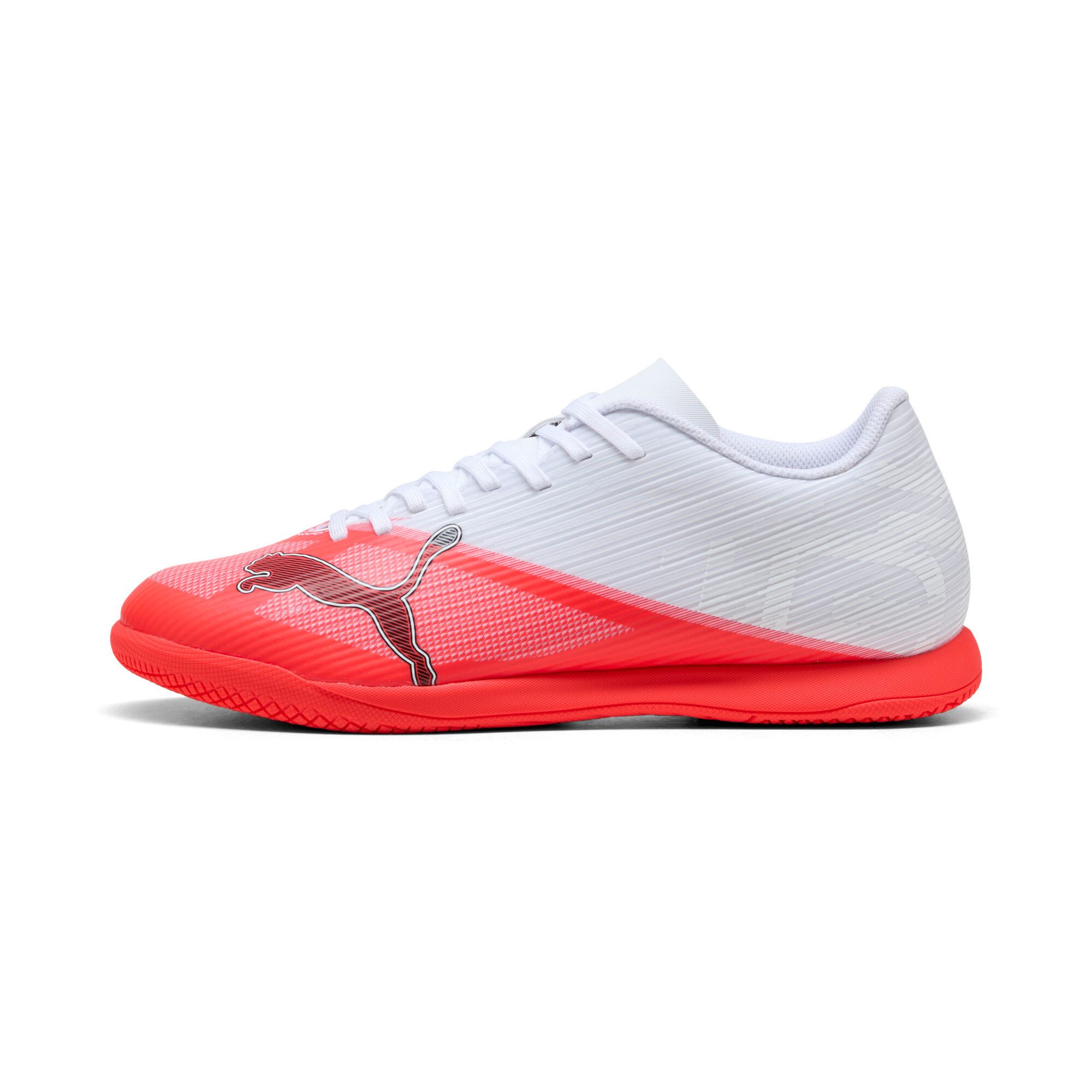 PUMA ULTRA 7 PLAY IT Fußballschuh für Halle und Straße