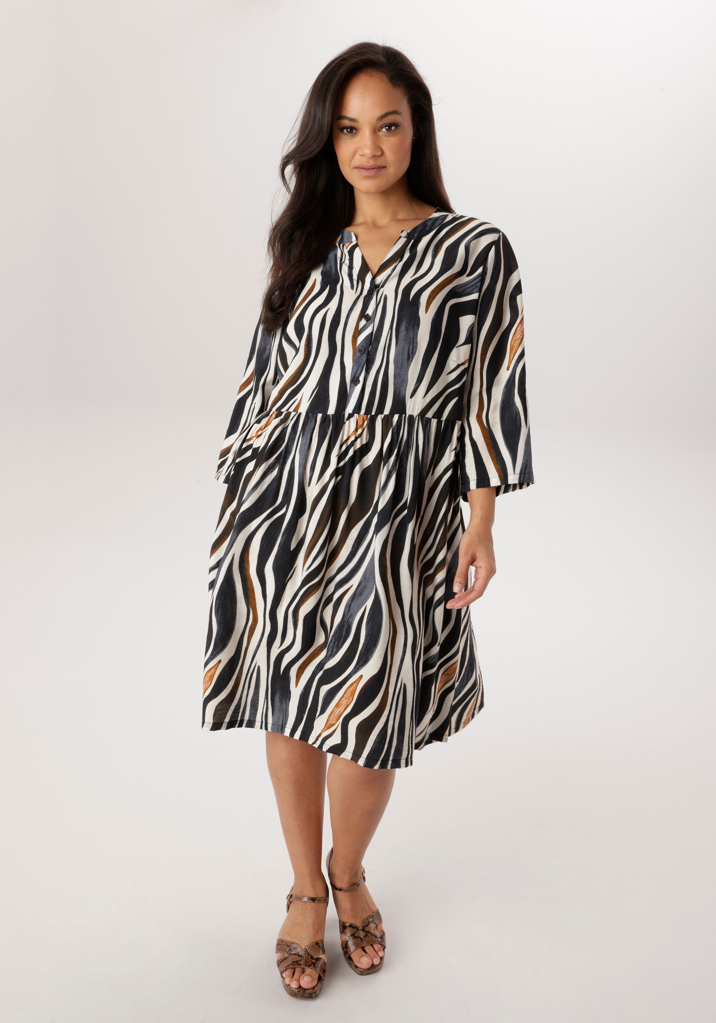 Aniston PLUS Tunikakleid im extravaganten Zebra-Print - NEUE KOLLEKTION. € 59,99, (€ 59,99 pro 1 Stk).