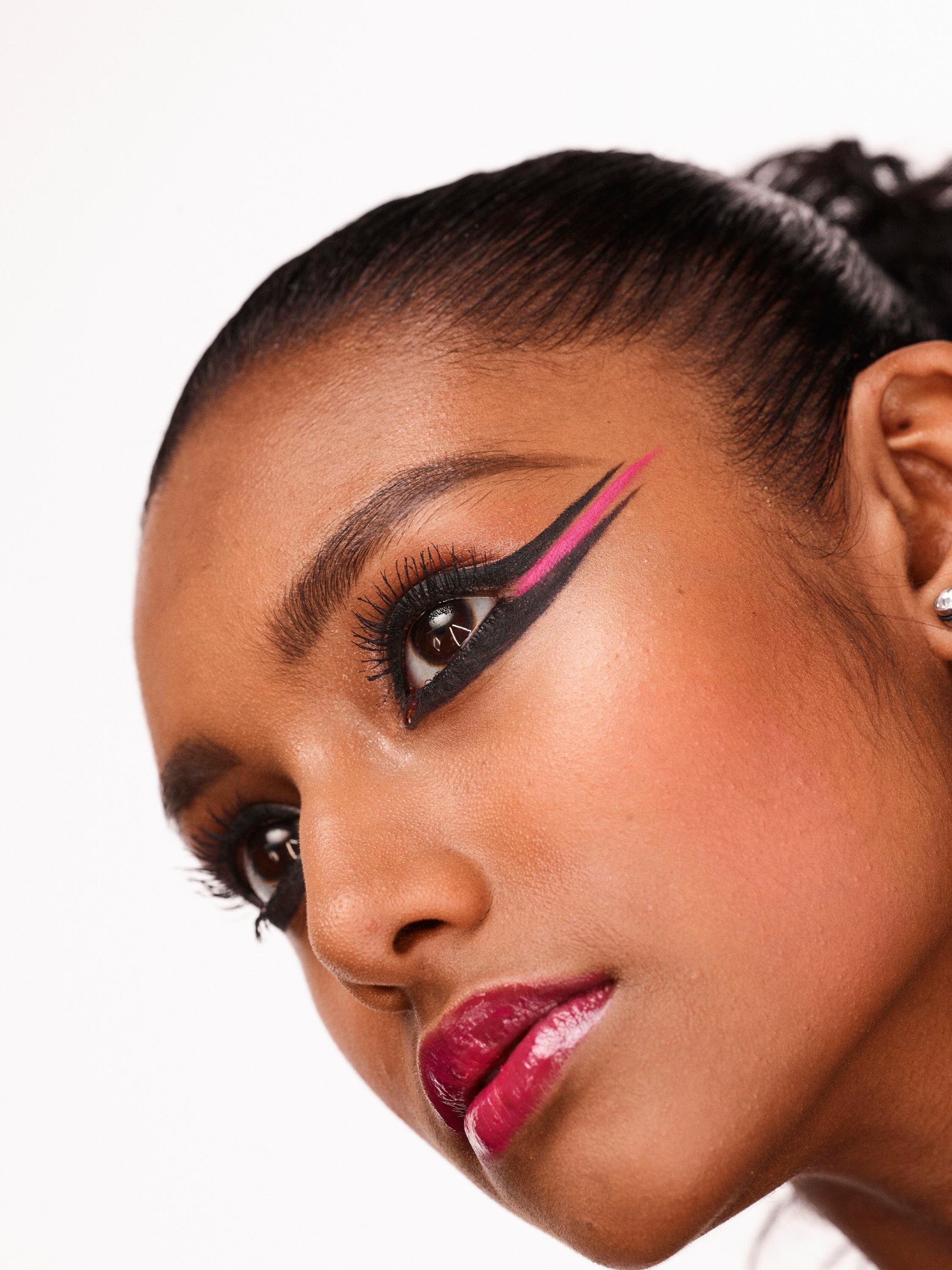 Makeup Rise Mascara Professional NYX On Liftscara The Volume