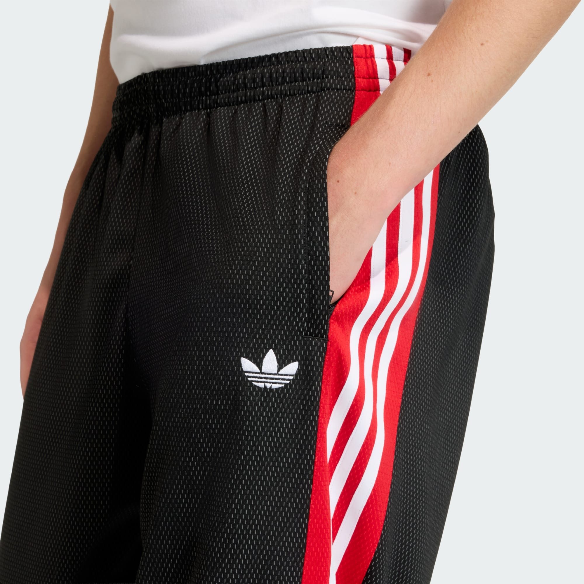adidas Originals Jogginghose MESH-TRAININGSHOSE, LOCKER GESCHNITTEN (1-tlg)