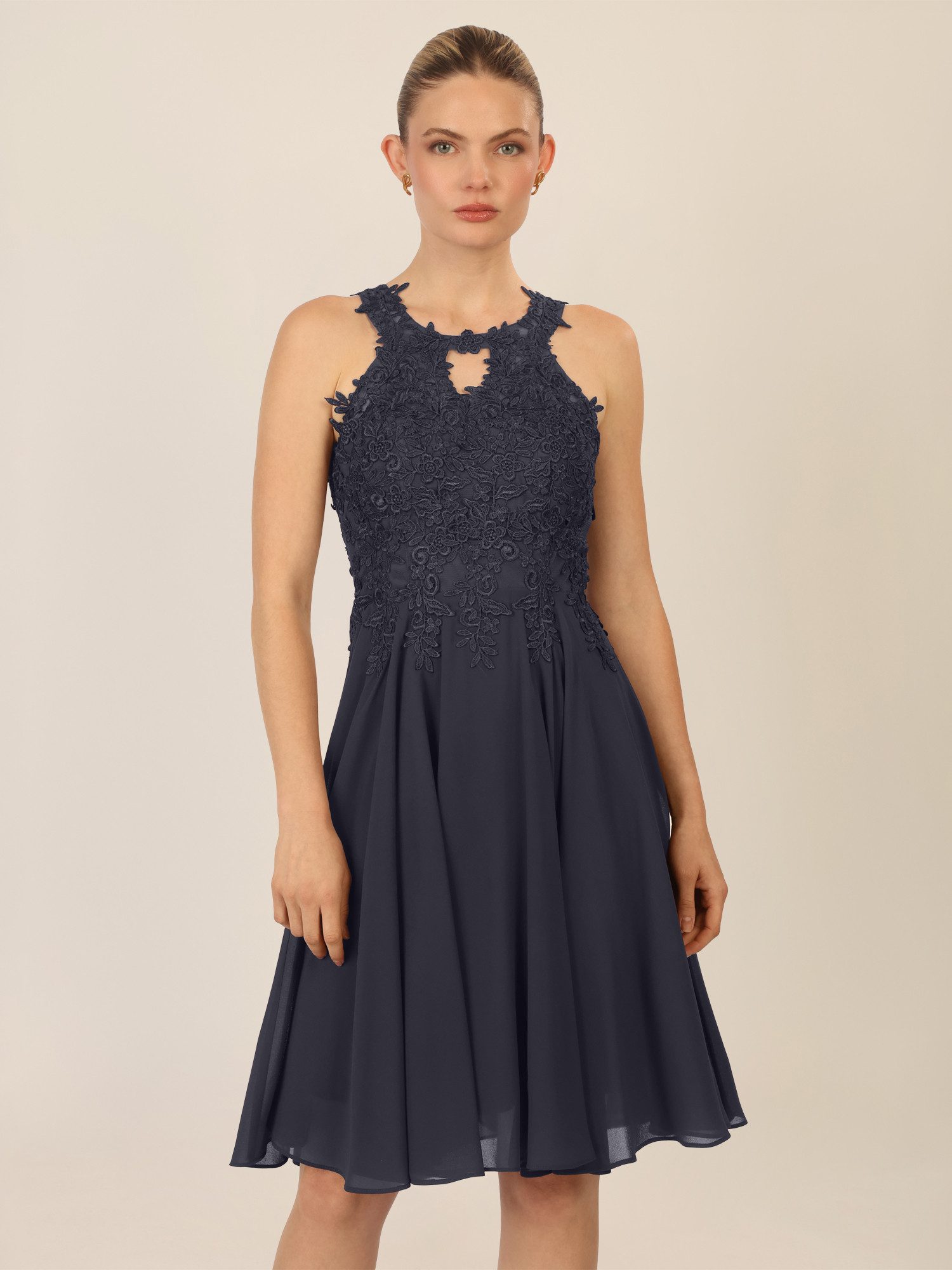 Apart Cocktailkleid mit Cut-Out-Rücken günstig online kaufen