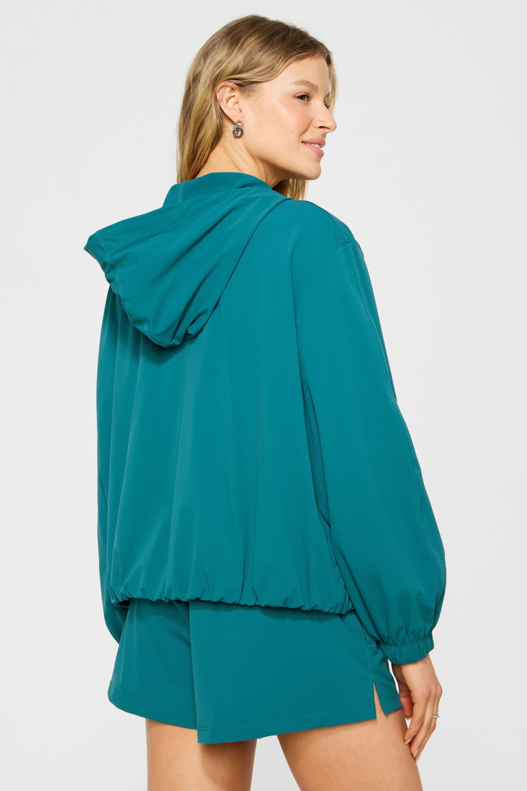 Fabletics Trainingsjacke ALL DAY JACKET (1-St) mit Kapuze