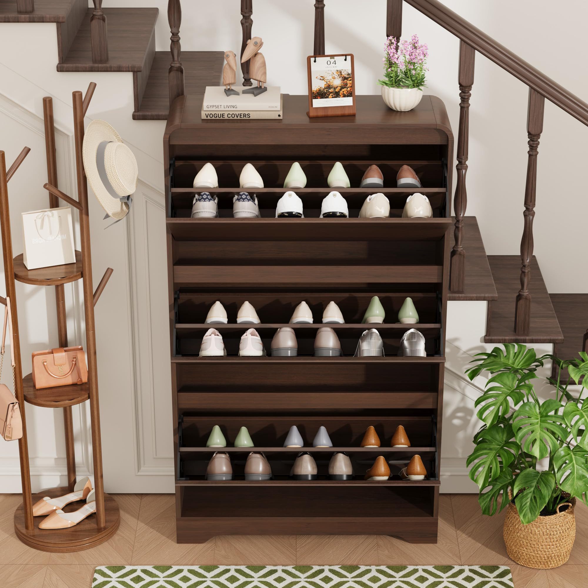 GarveeMore Schuhschrank 136 cm Hoch Modernes Design Schmaler Mehrzweckschrank mit Klapptüren (1-St., 1 x Schuhschrank) Schlanker Schuhschrank für 18-24 Paar, Verstellbare Einlegeböden