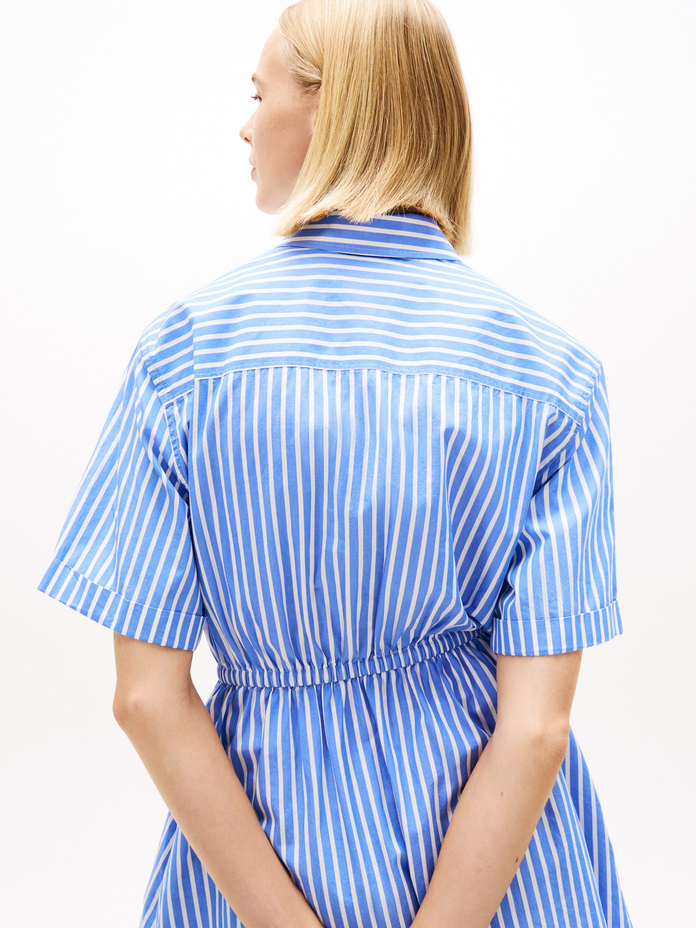 Tommy Jeans Hemdblusenkleid TJW MINI STRIPE SHIRT DRESS mit Taillen Bindeband, Relaxed Fit – Bild 4 von 5