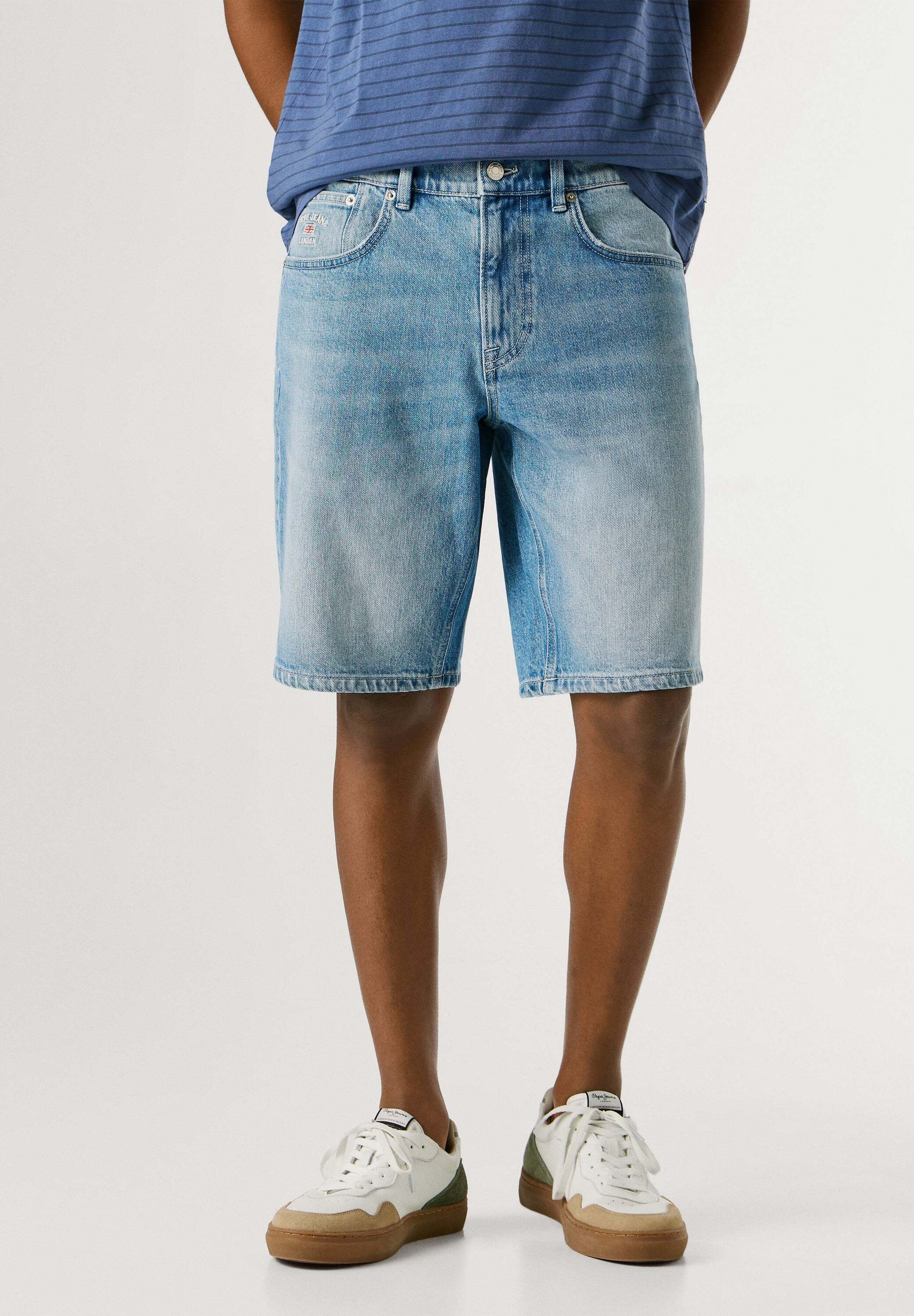 Pepe Jeans Shorts shorts TAPERED SHORT CAMDEN BLEACH BLUE