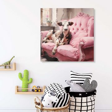 Posterlounge XXL-Wandbild Ryley Gray, Süße Kuh auf rosa Couch, Kinderzimmer Kindermotive