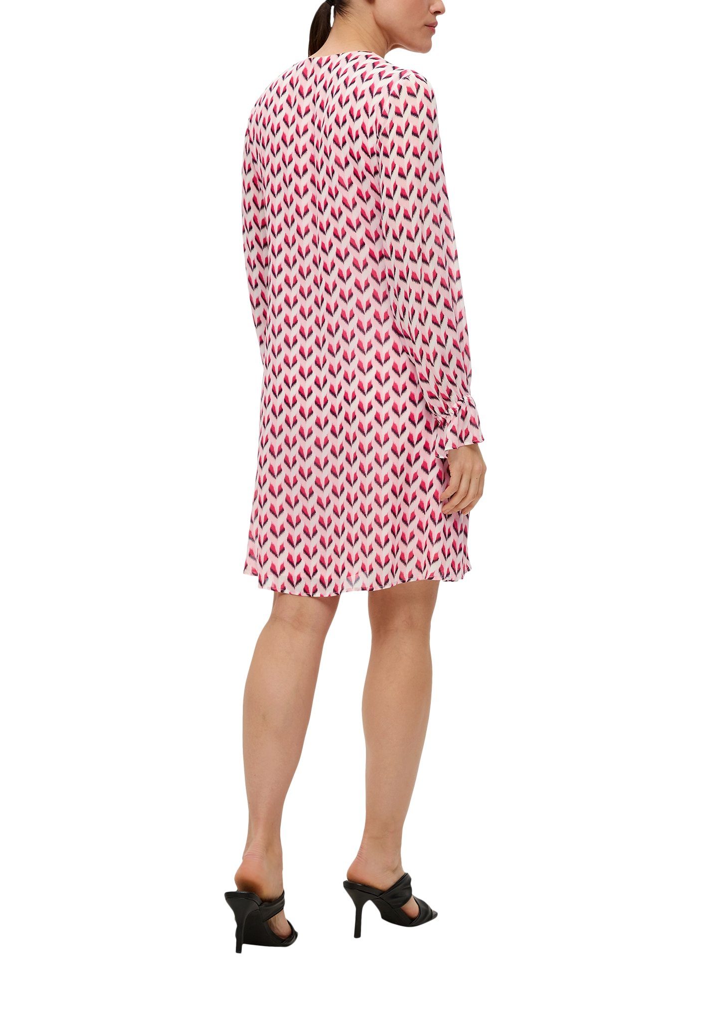 s.Oliver BLACK LABEL Tunikakleid Sommerkleid mit Minimalprint und aus Visko günstig online kaufen