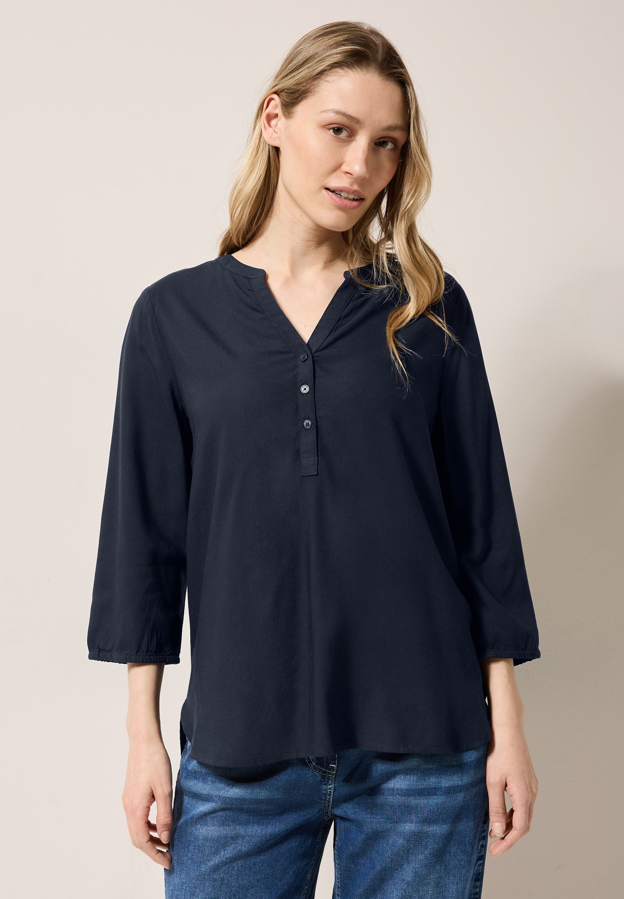 Klassische Bluse