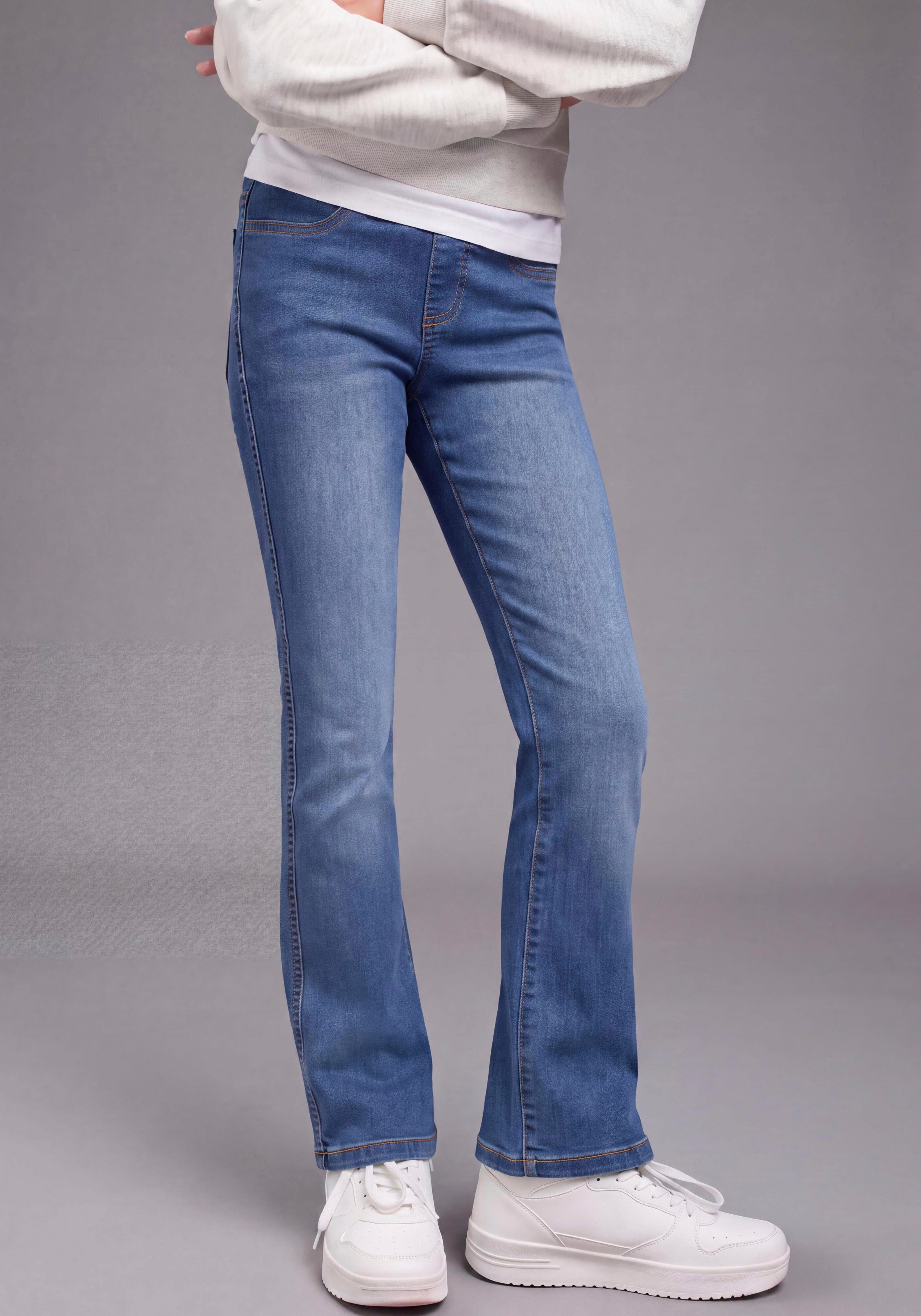 H.I.S Jeansjeggings H.I.S Jeggings mit leicht ausgestelltem Bein Jeansjeggings mit aufgesetzten Taschen vorn, eng anliegende Passform