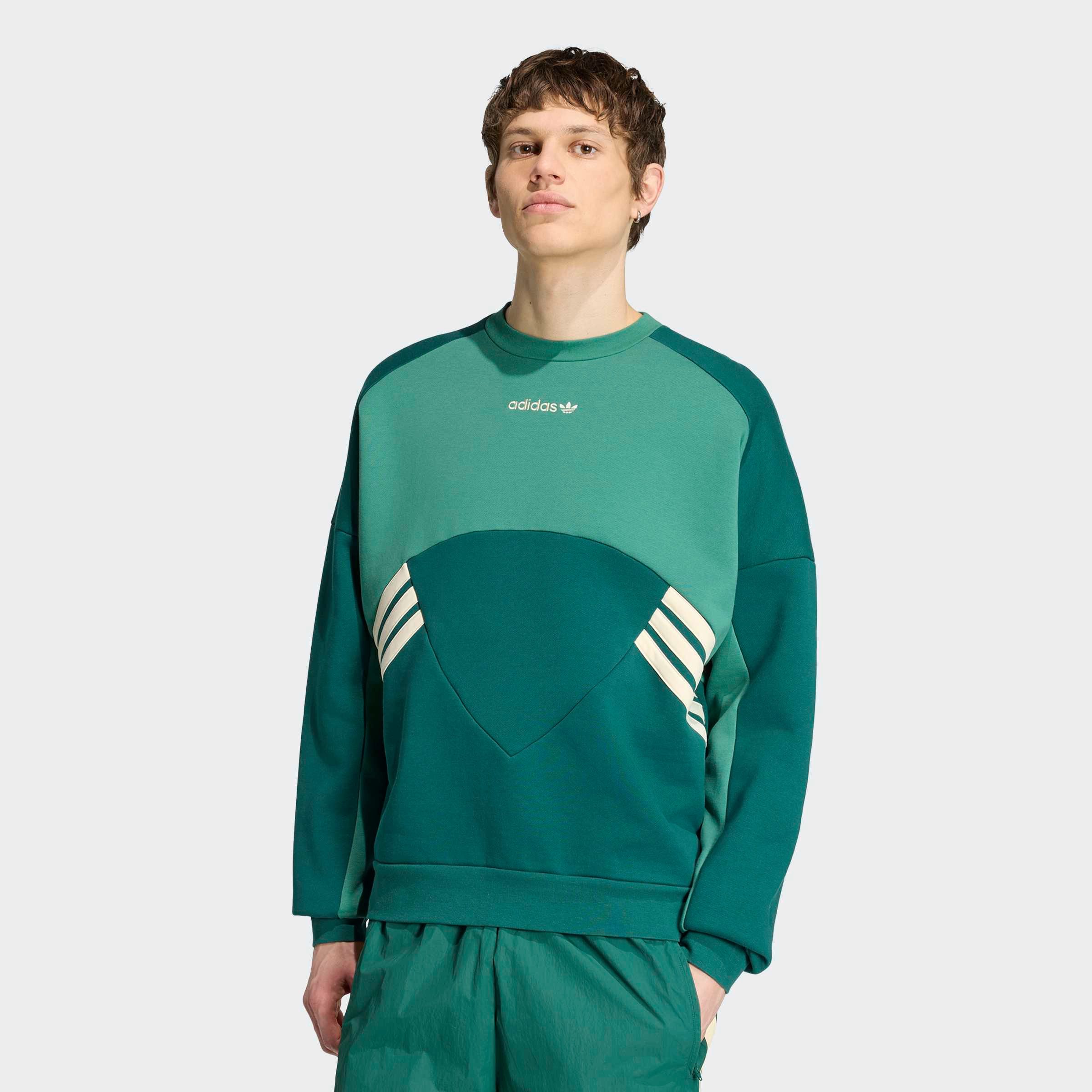 adidas Originals Sweatshirt MUNICH 93 RUNDHALS mit angesetzten Bündchen an Ärmel- und Rumpfabschluss