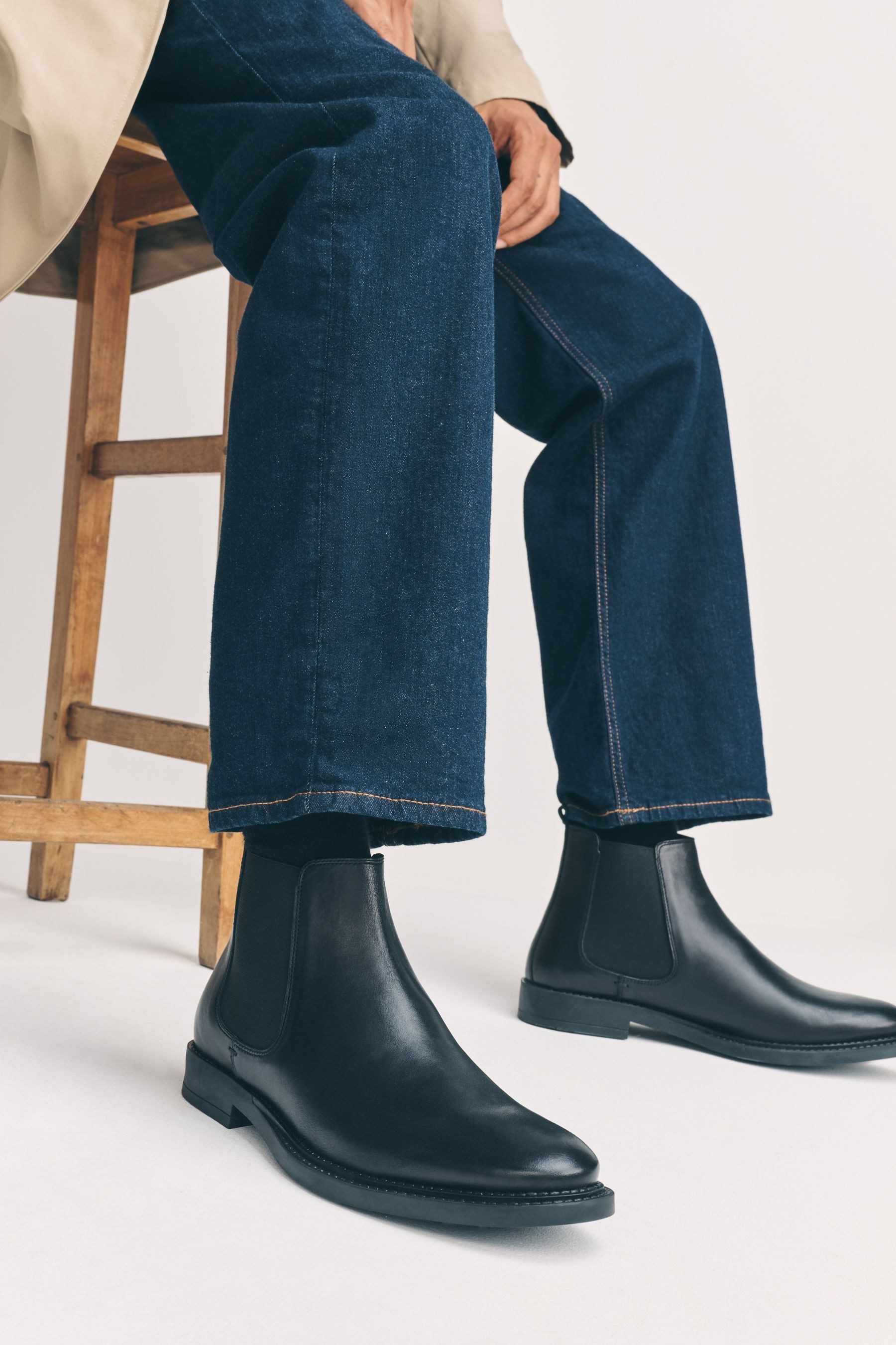 Next Elegante Chelsea-Stiefel aus Leder Stiefel – Bild 5 von 5