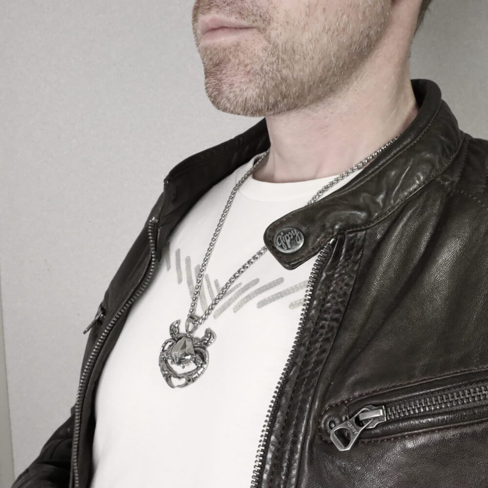 DALMARO Kette mit Anhänger Lederkette Edelstahlkette 316L KRABBE, Herren Halskette Biker / Wikinger Kette - Schmuckbox