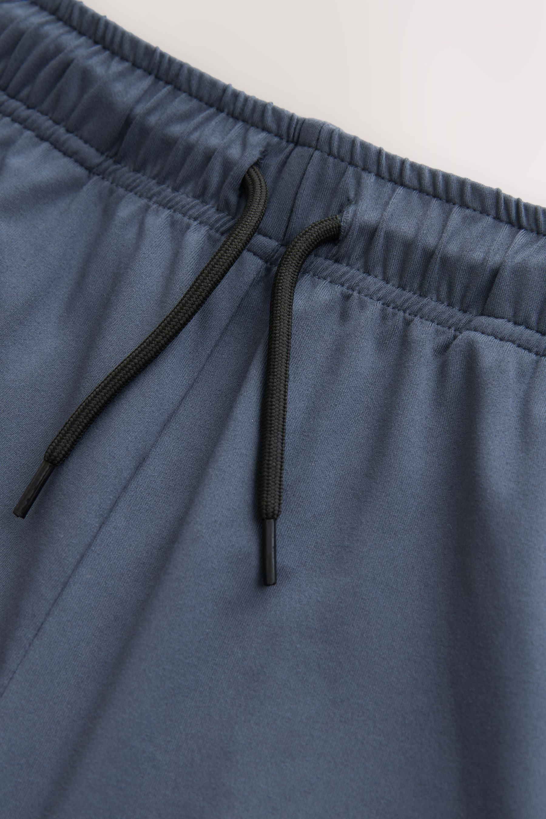 Next Trainingsshorts Leichte Sport-Shorts (1-tlg)