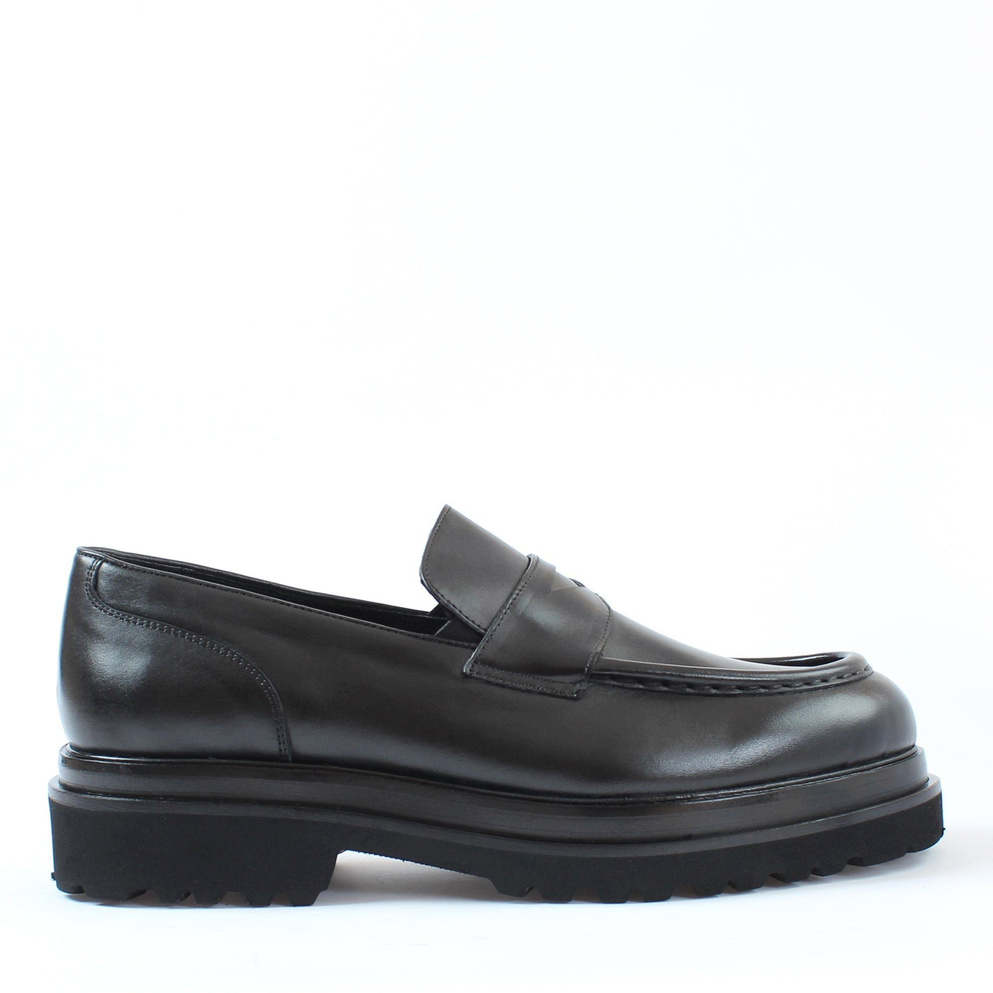 Celal Gültekin 395-2856 Loafer Elegante Slip-On-Loafer mit robustem Blockabsatz.. € 134,95