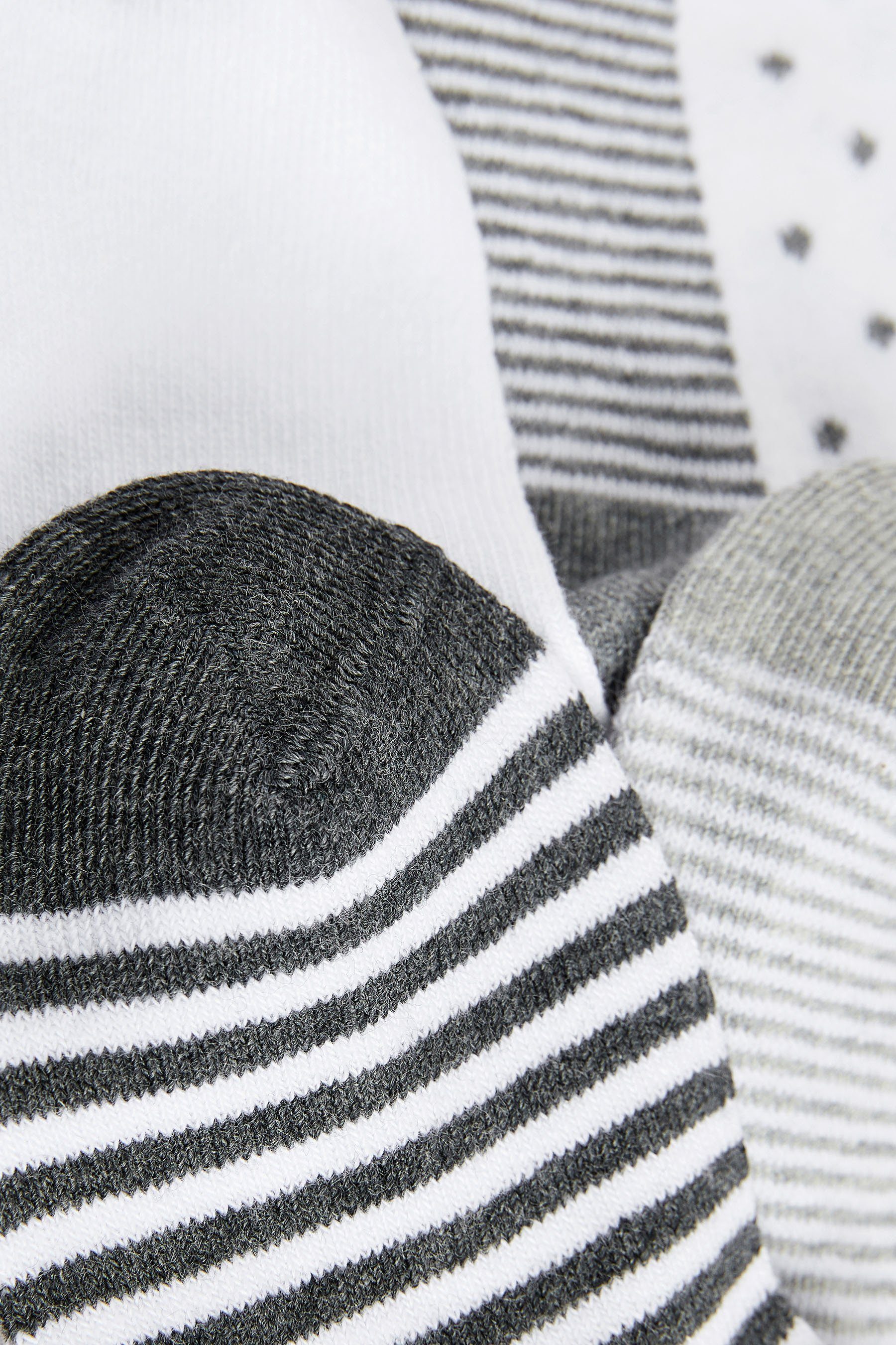 Wäsche/Bademode Socken Next Socken Gepunktete und gestreifte Sneakersocken, 5er-Pack (5-Paar)