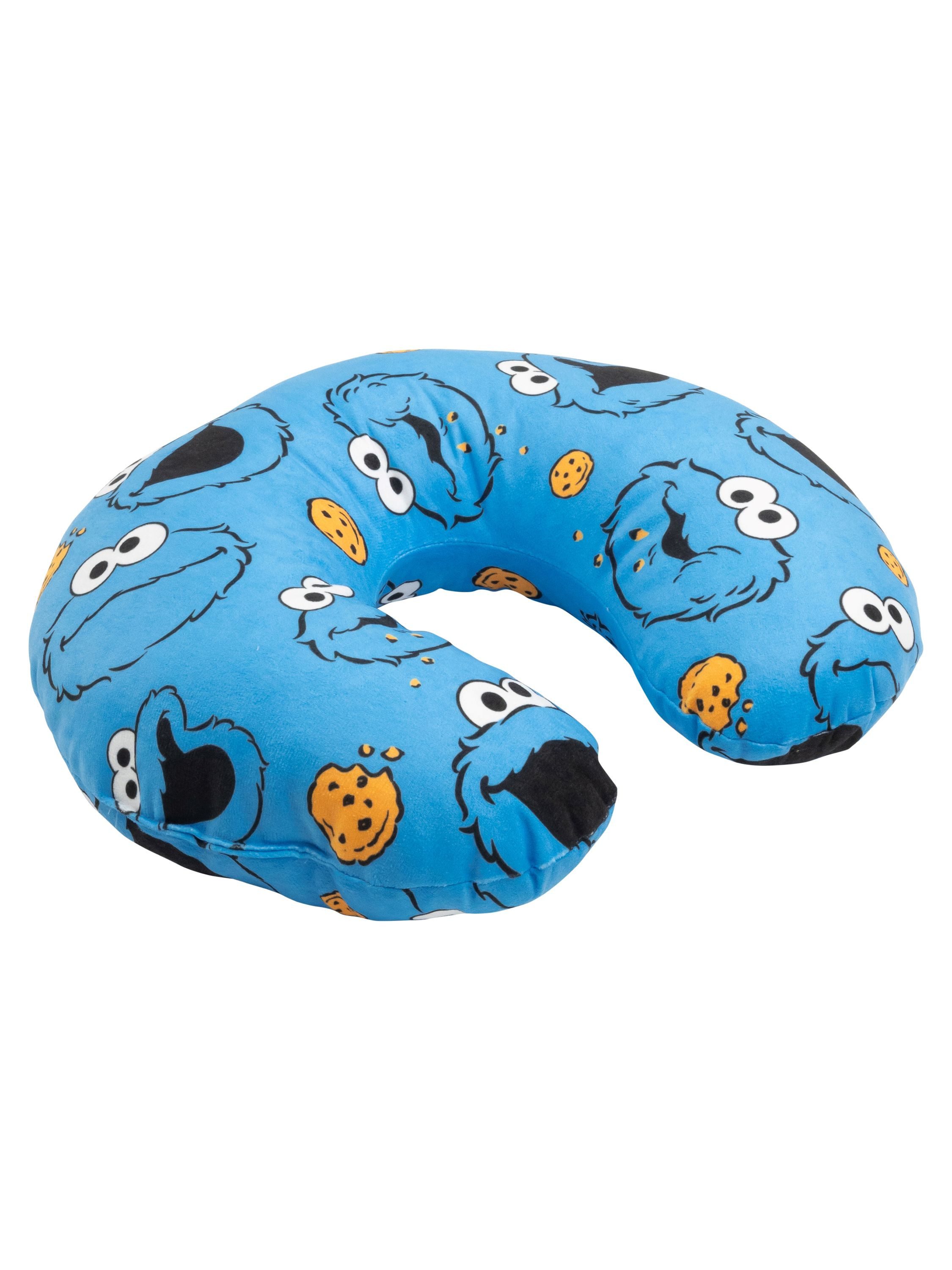United Labels® Dekokissen Sesamstraße Krümelmonster Allover Reise Nackenkissen Nackenhörnchen