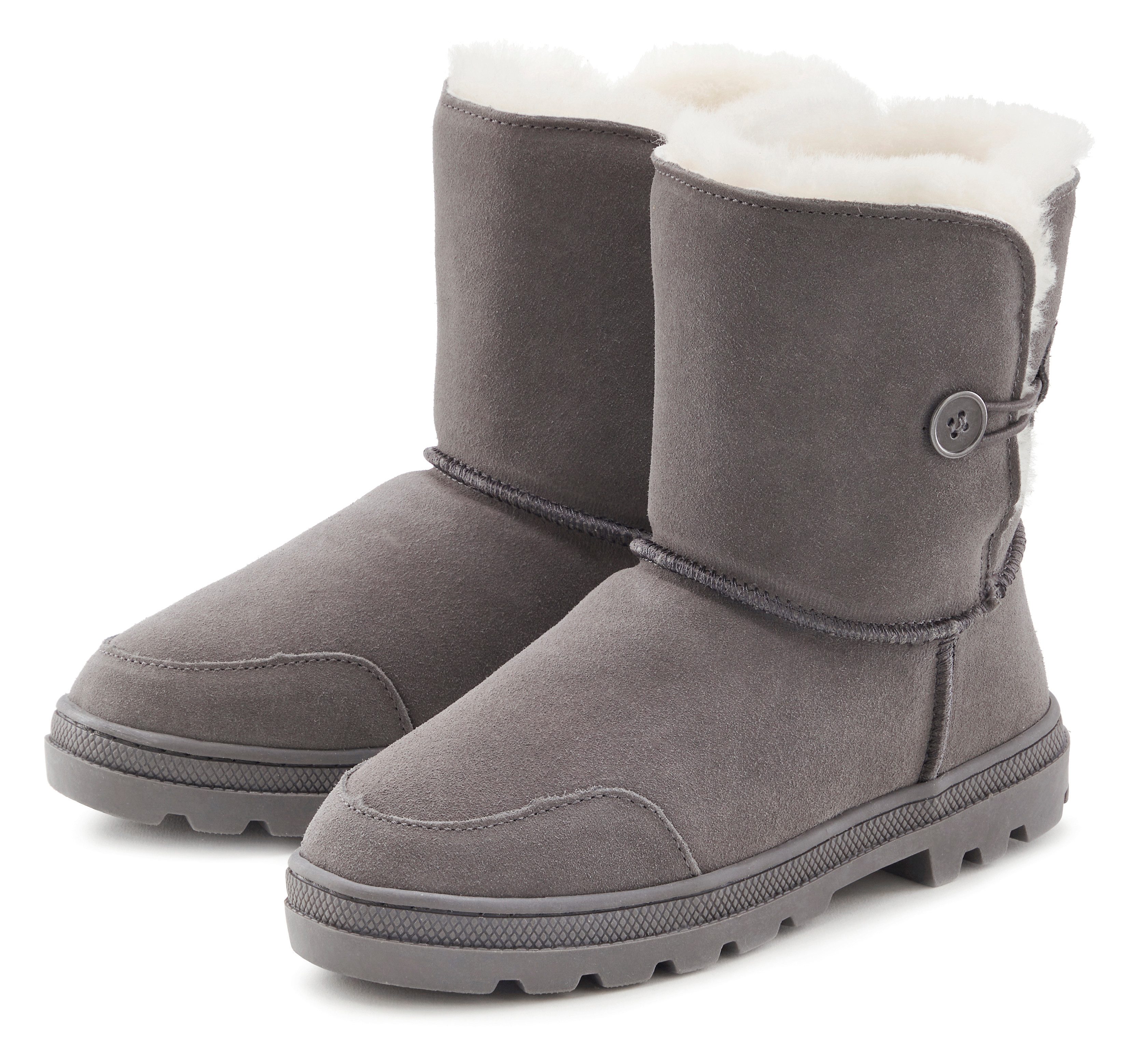 LASCANA Winterstiefel aus kuscheligem Lammfell, robuste Sohle, Winterstiefe günstig online kaufen